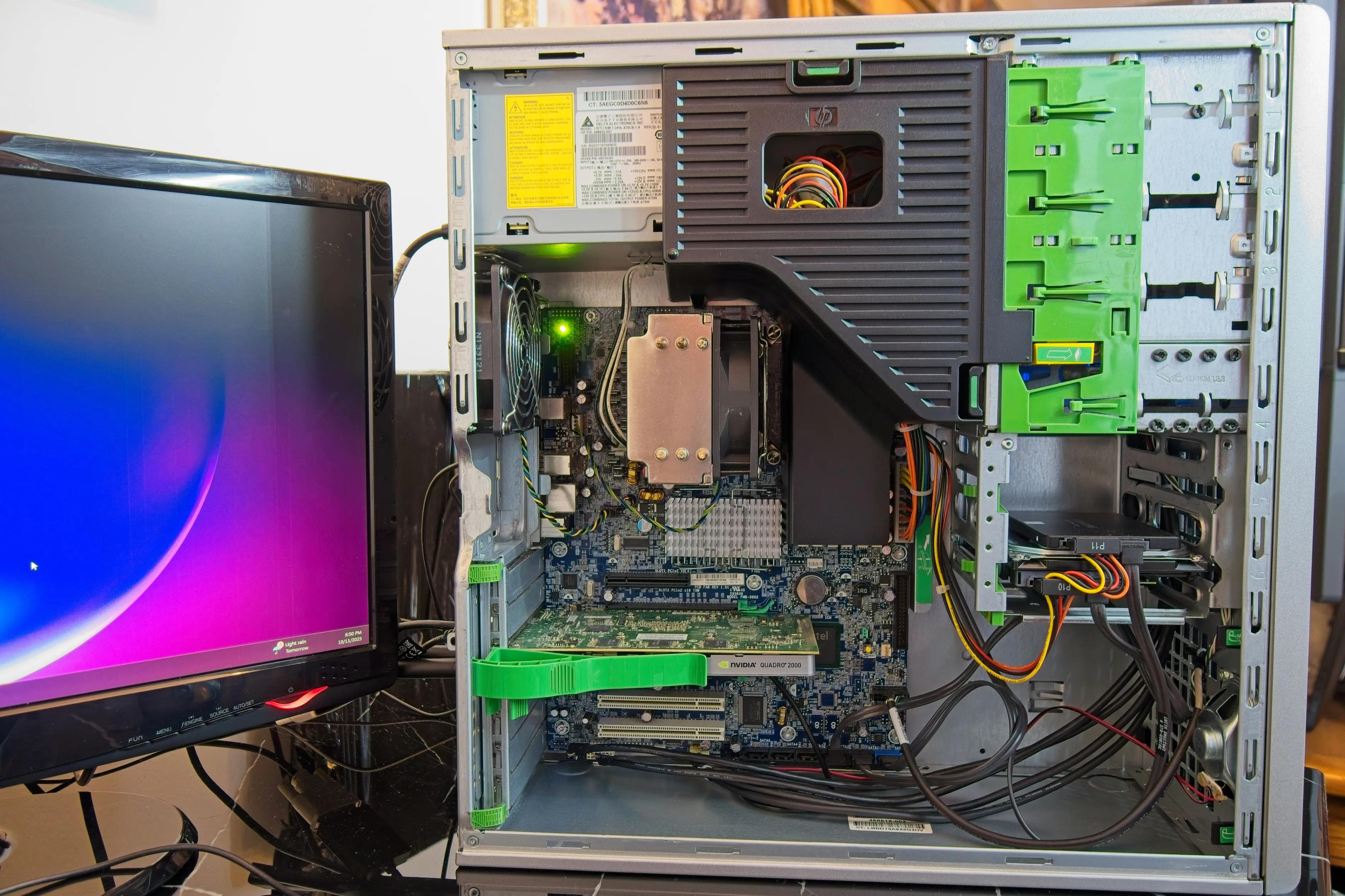 Giveaway! HP Z400 Workstation Xeon W3520 | 16GB RAM | 250GB SSD image indicator(3)