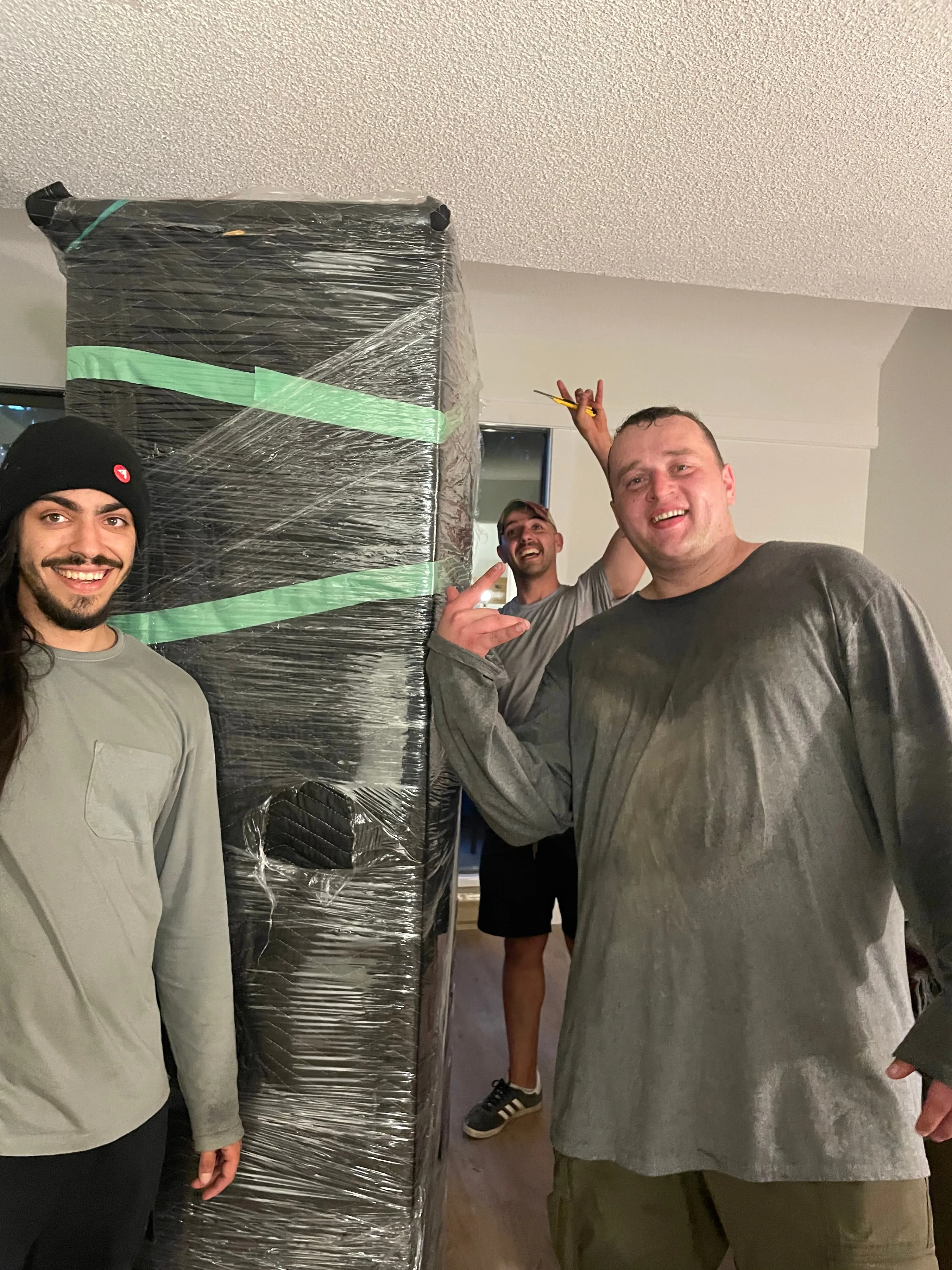 From $40/hr 🚨 Trusted Movers You Can Count On – Call Now! image indicator(4)