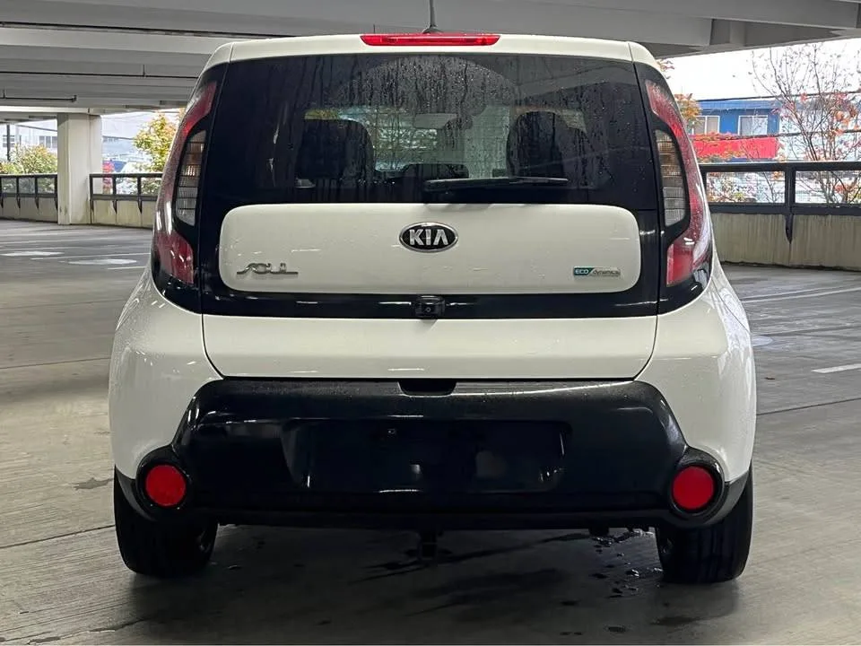 2016 Kia Soul image indicator(4)