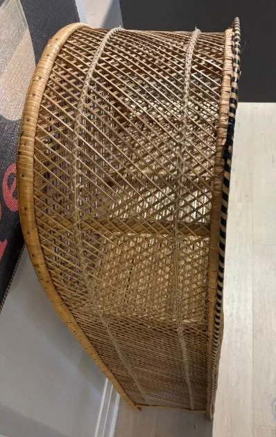 Vintage Arched Rattan Shelf image indicator(3)