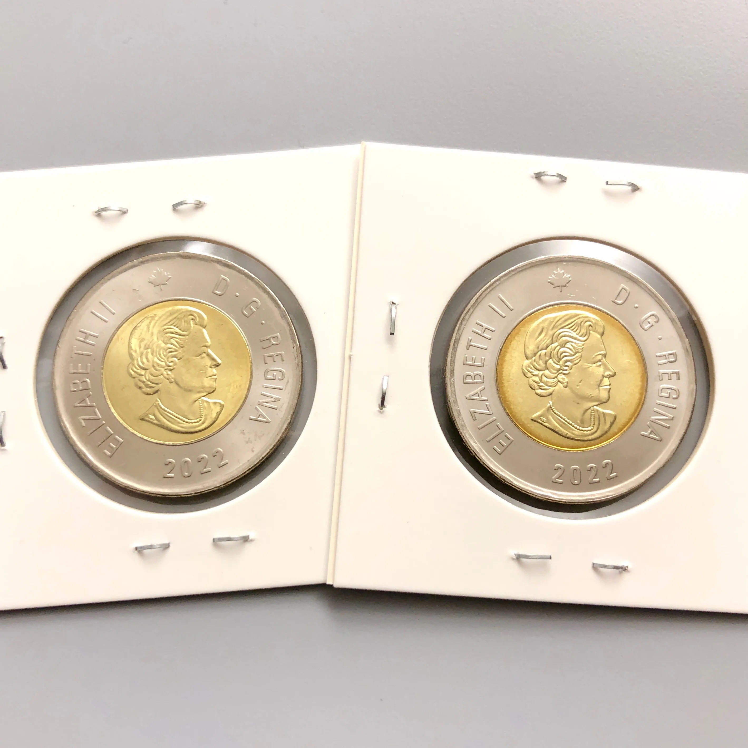 Beautiful BU 2022 Summit Series (Hockey) Toonie Coin Set image indicator(2)