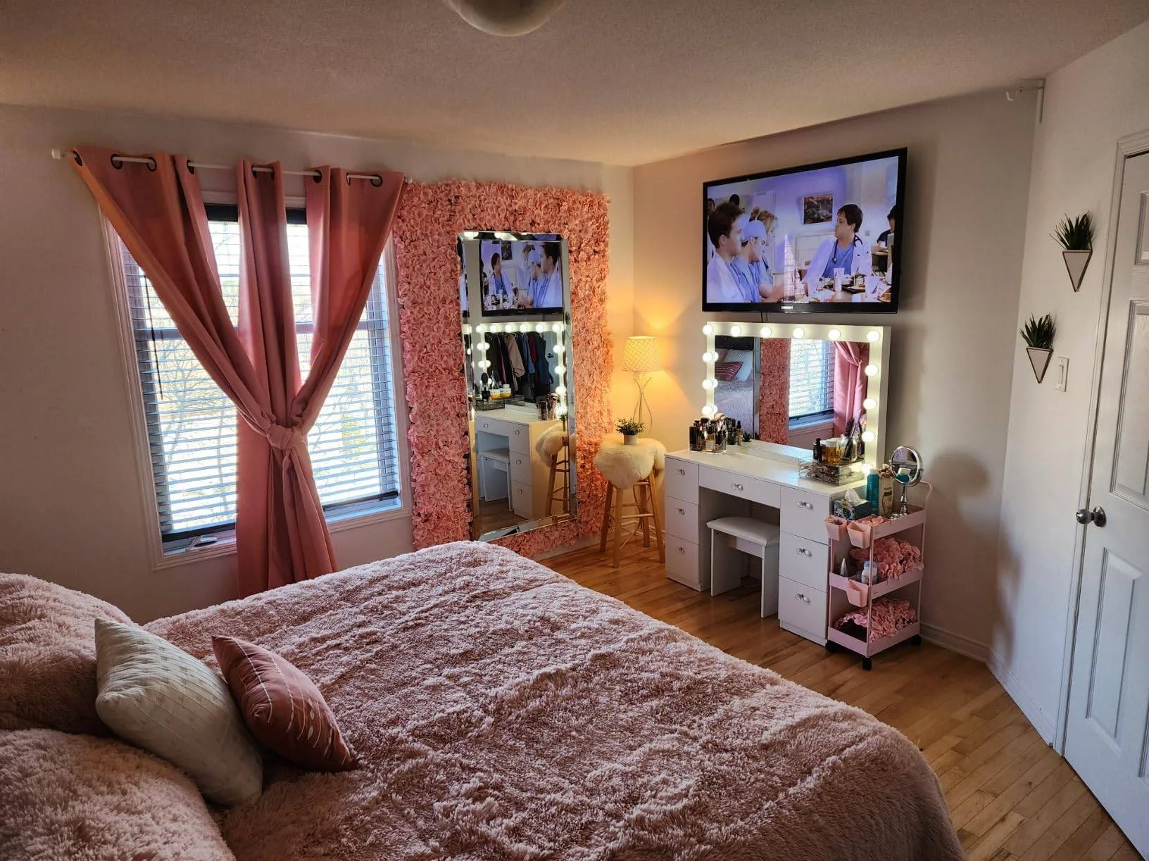 Blossom Red Artificial Floral Backdrop for Party image indicator(6)