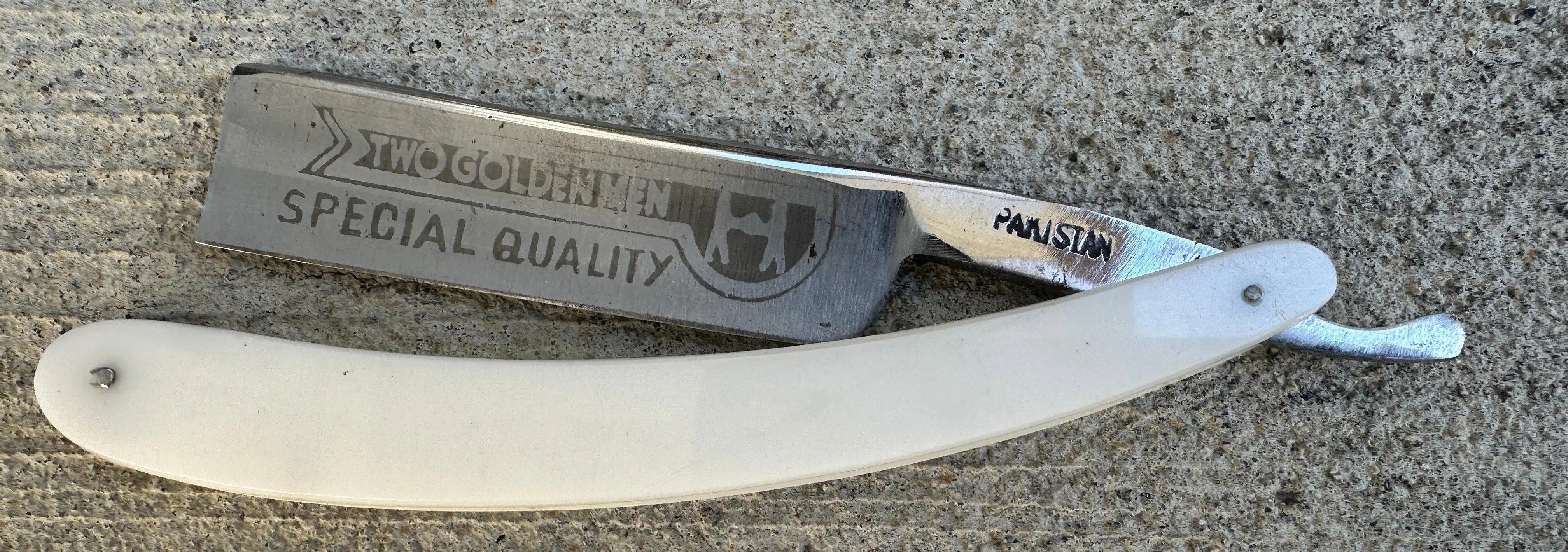 Vintage Straight Razor Pakistan. image indicator(2)