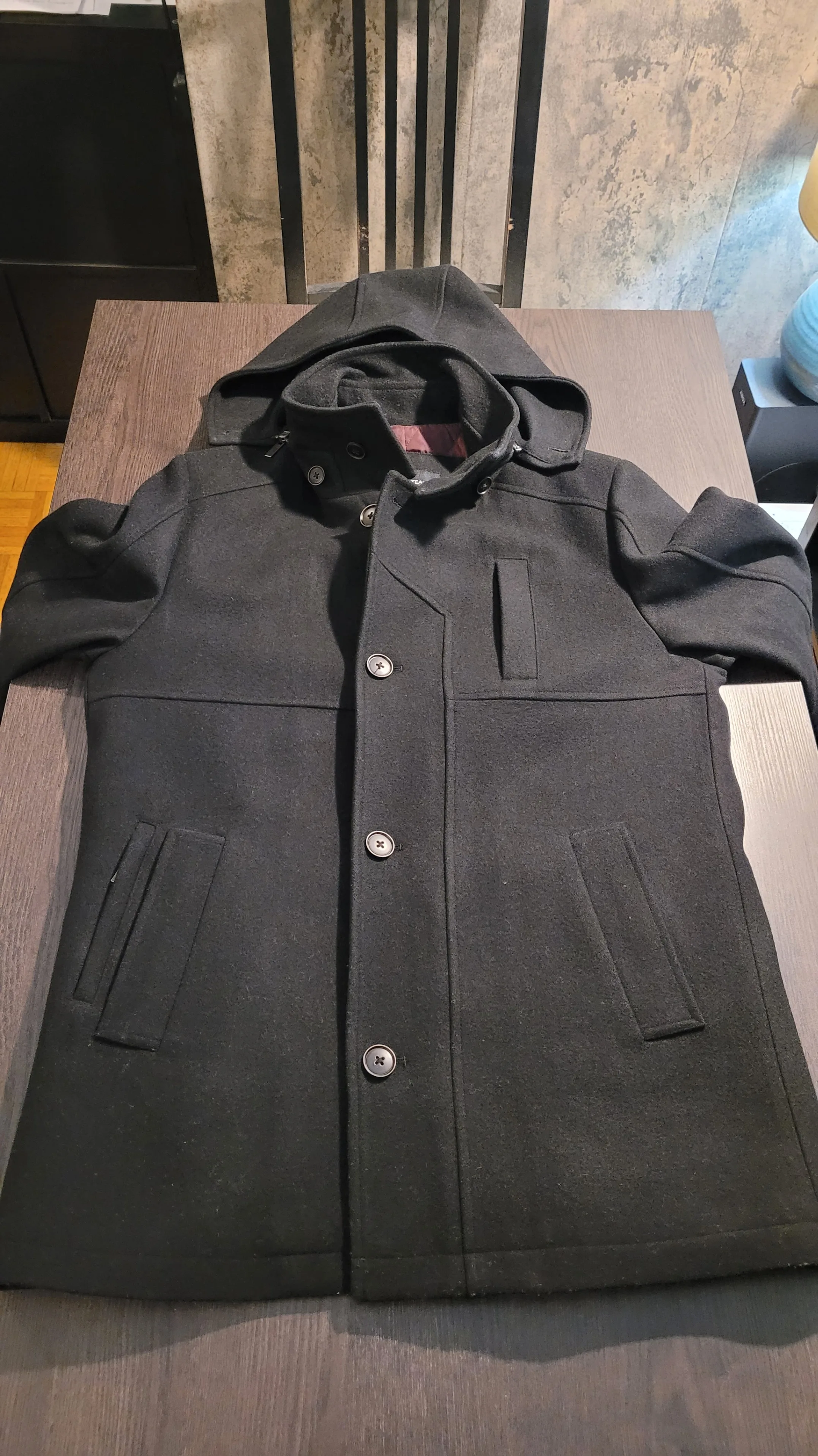 Le Chateau Winter Coat with hoodie size L black