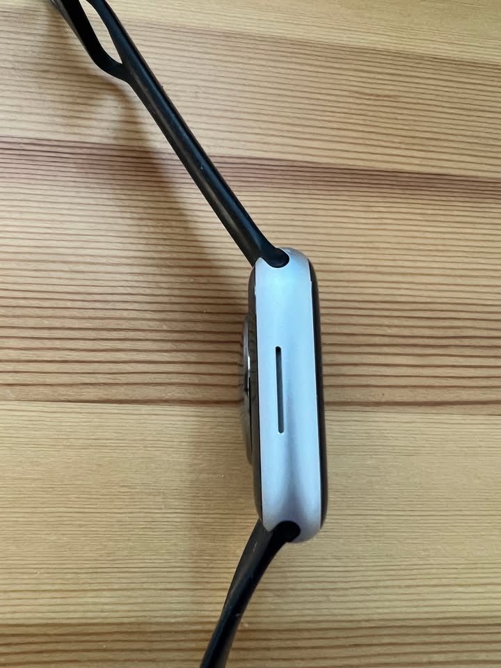 Apple Watch 8 GPS+Cellular - 45  mm - Aluminium - photo 2