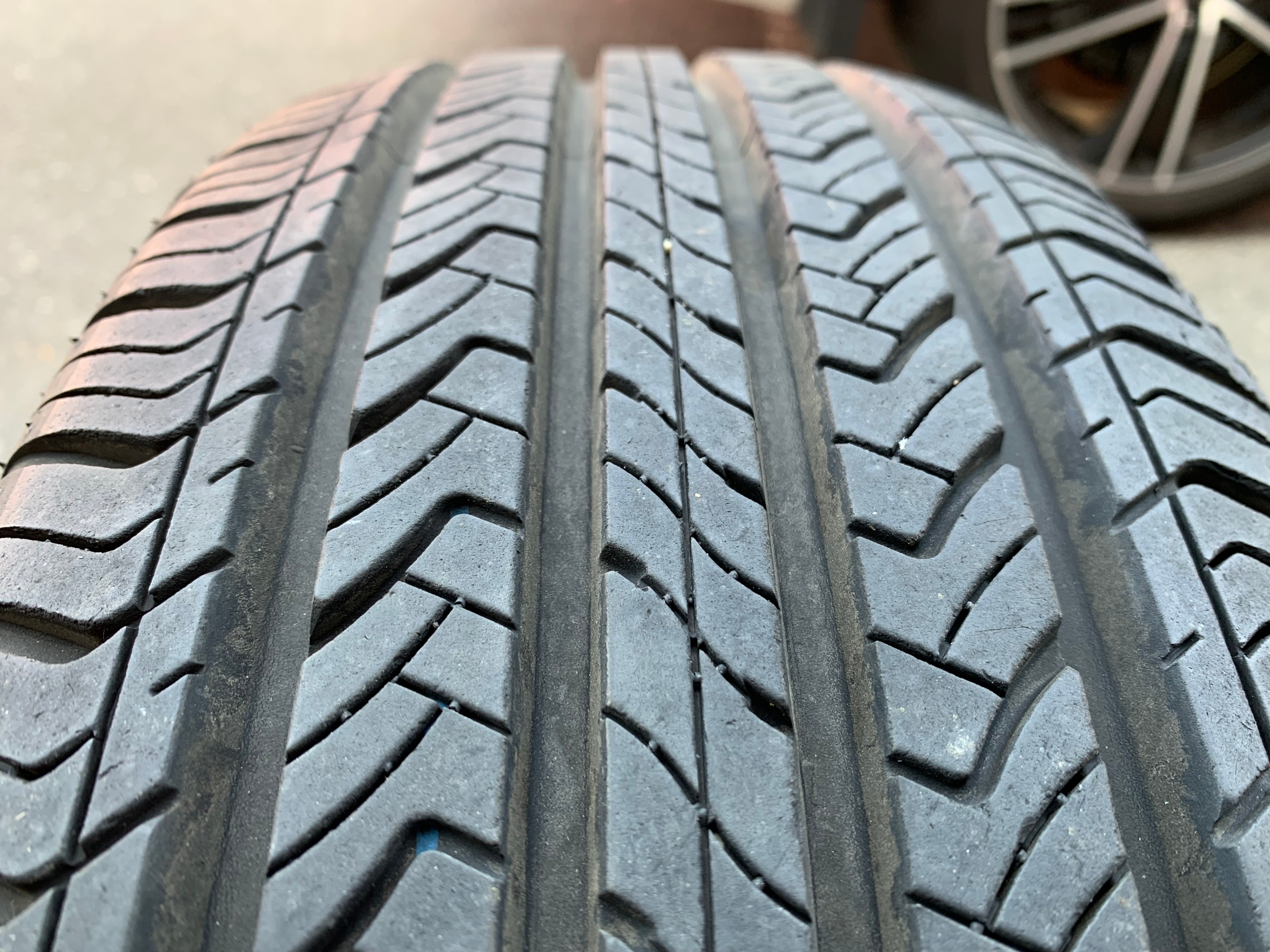 1 X single 205/65/16 95H M+S Maxxis bravo HP with 95% tread - photo 3