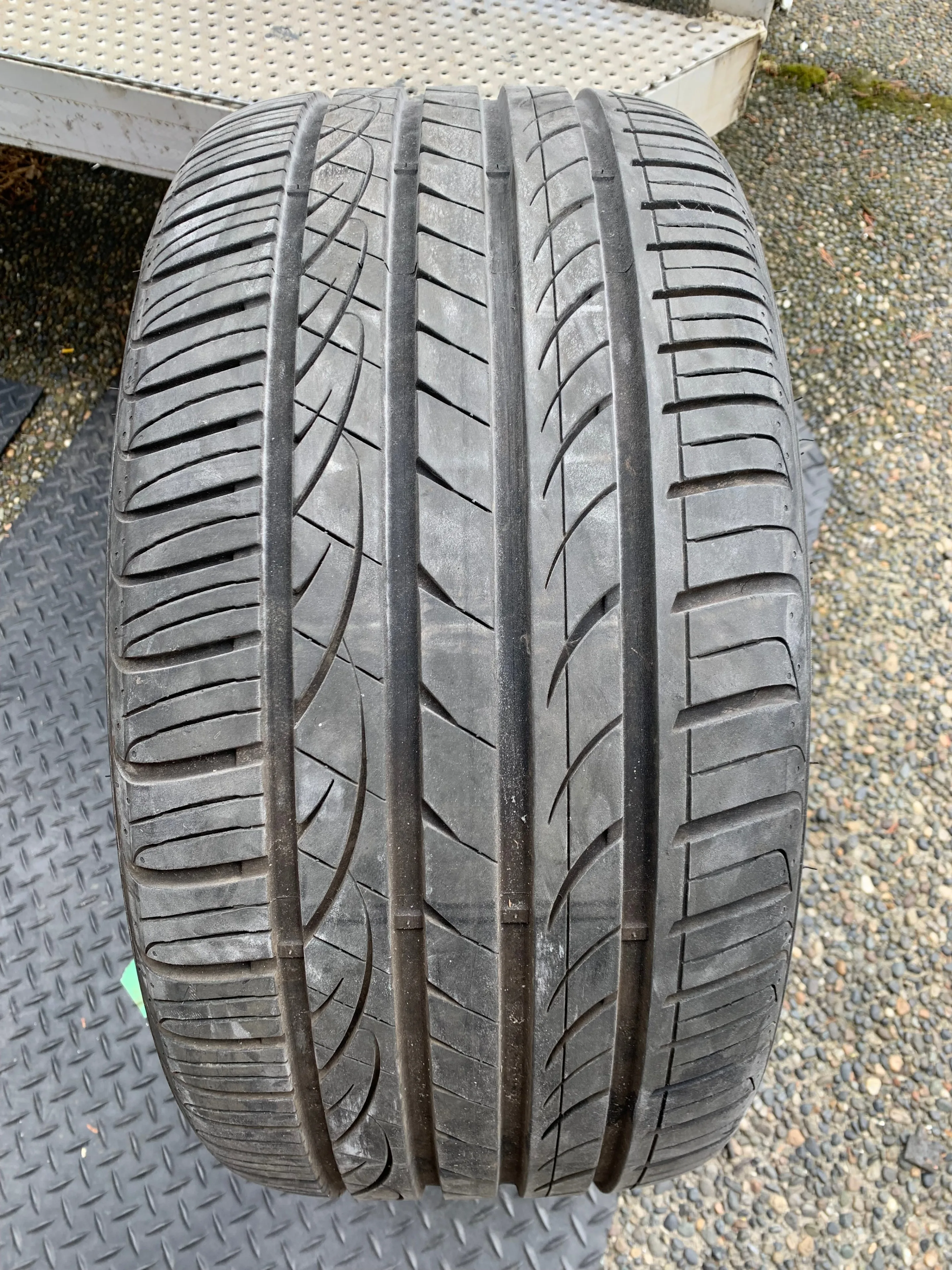 1 X single 255/35/18 M+S Hankook Ventus S1 Noble 2 w 80% tread thumbnail
