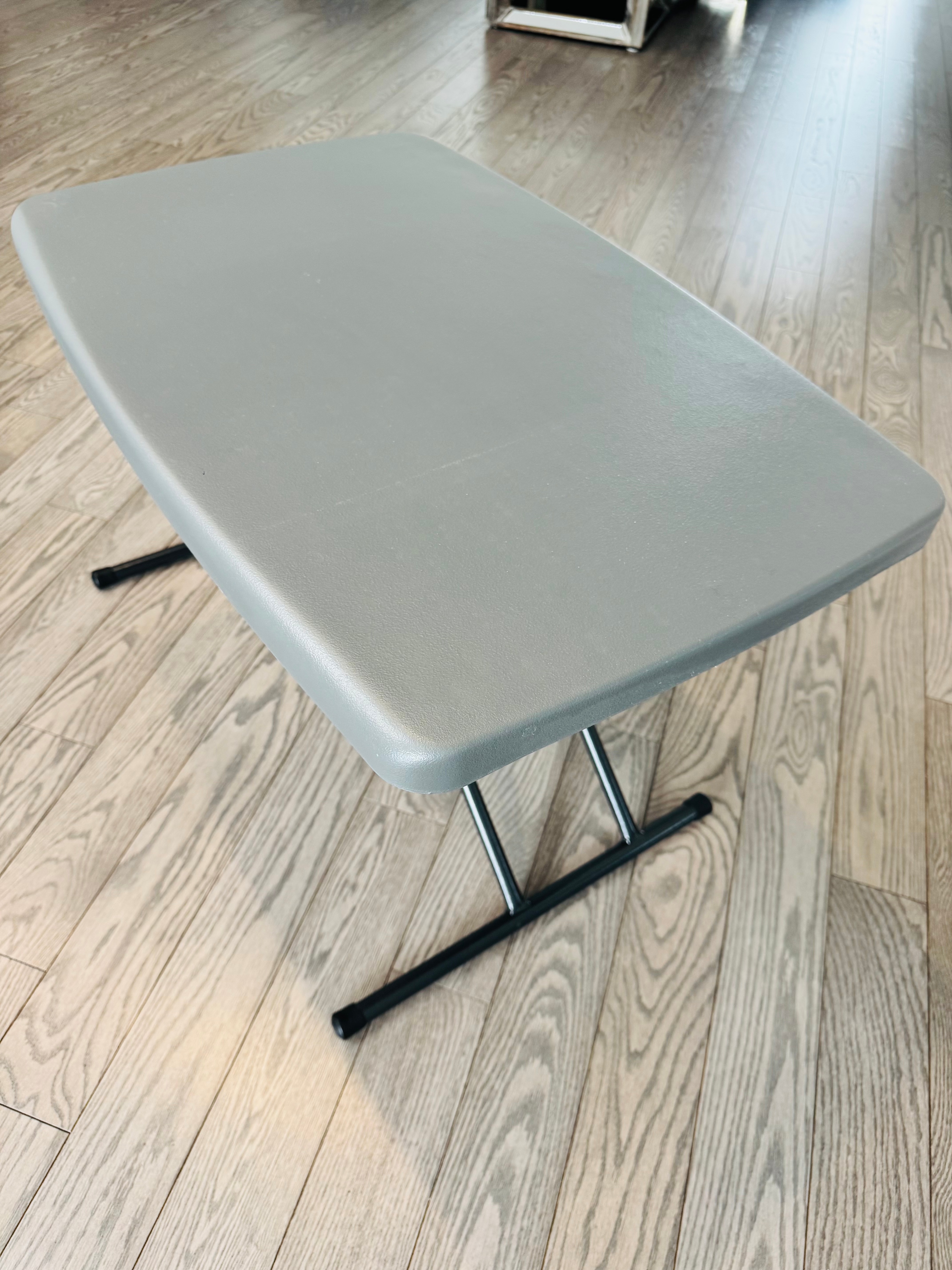 Foldable Side/Coffee Table