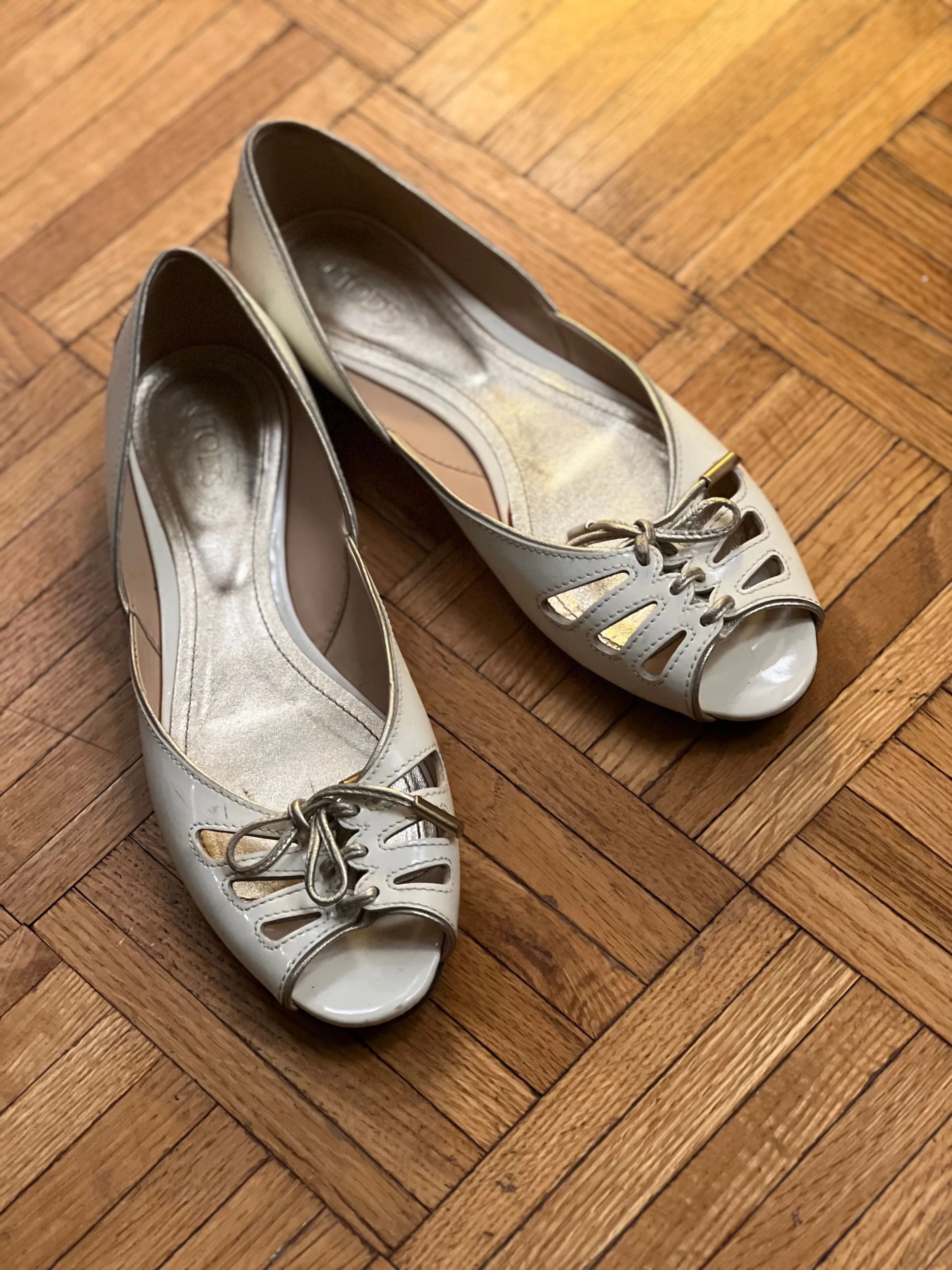 Tod's peep-toe flats Size 8 (38) thumbnail