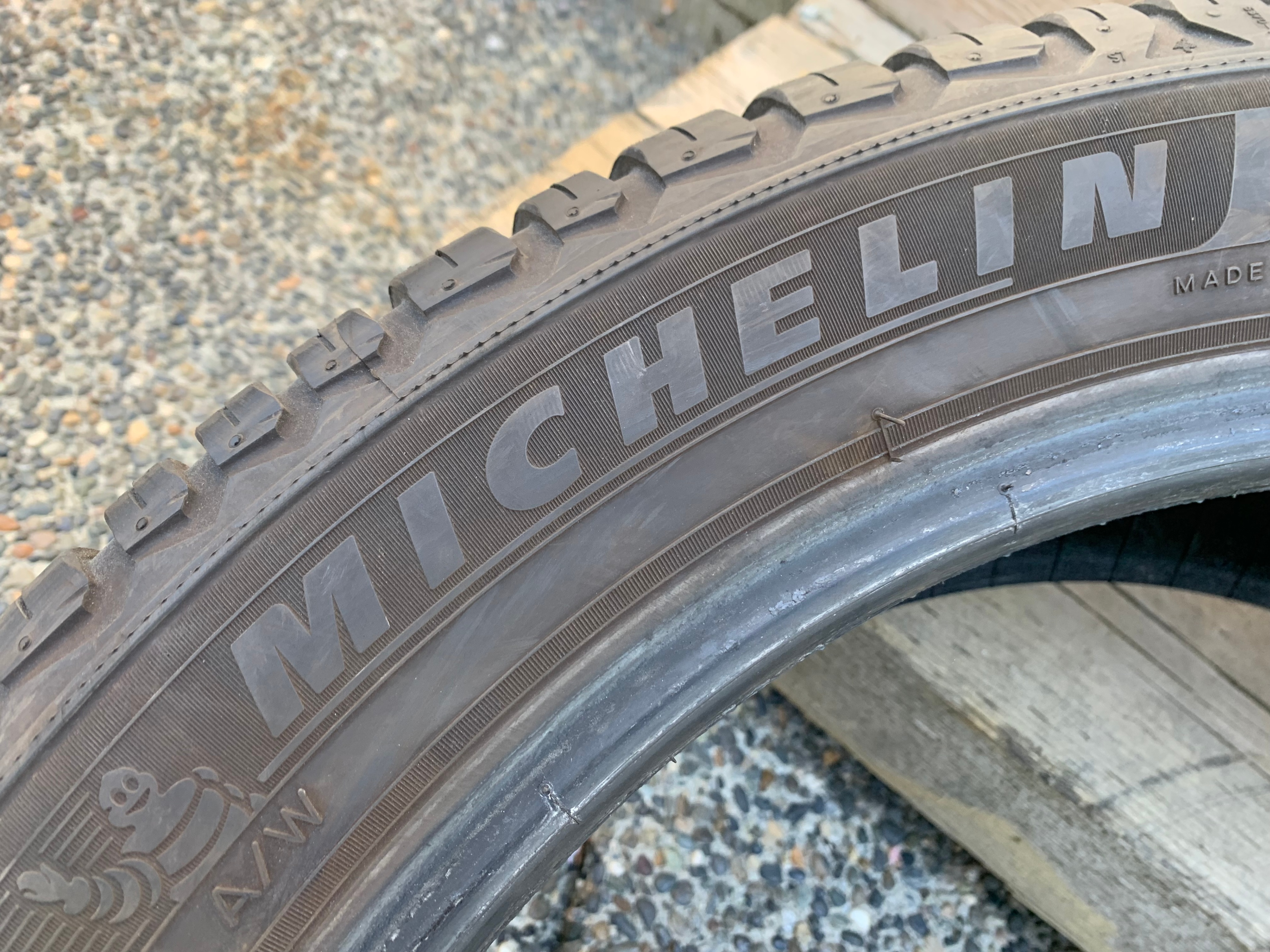 1 x single 235/50/20 M+S 104V Michelin Cross climate 2 95% tread - photo 5