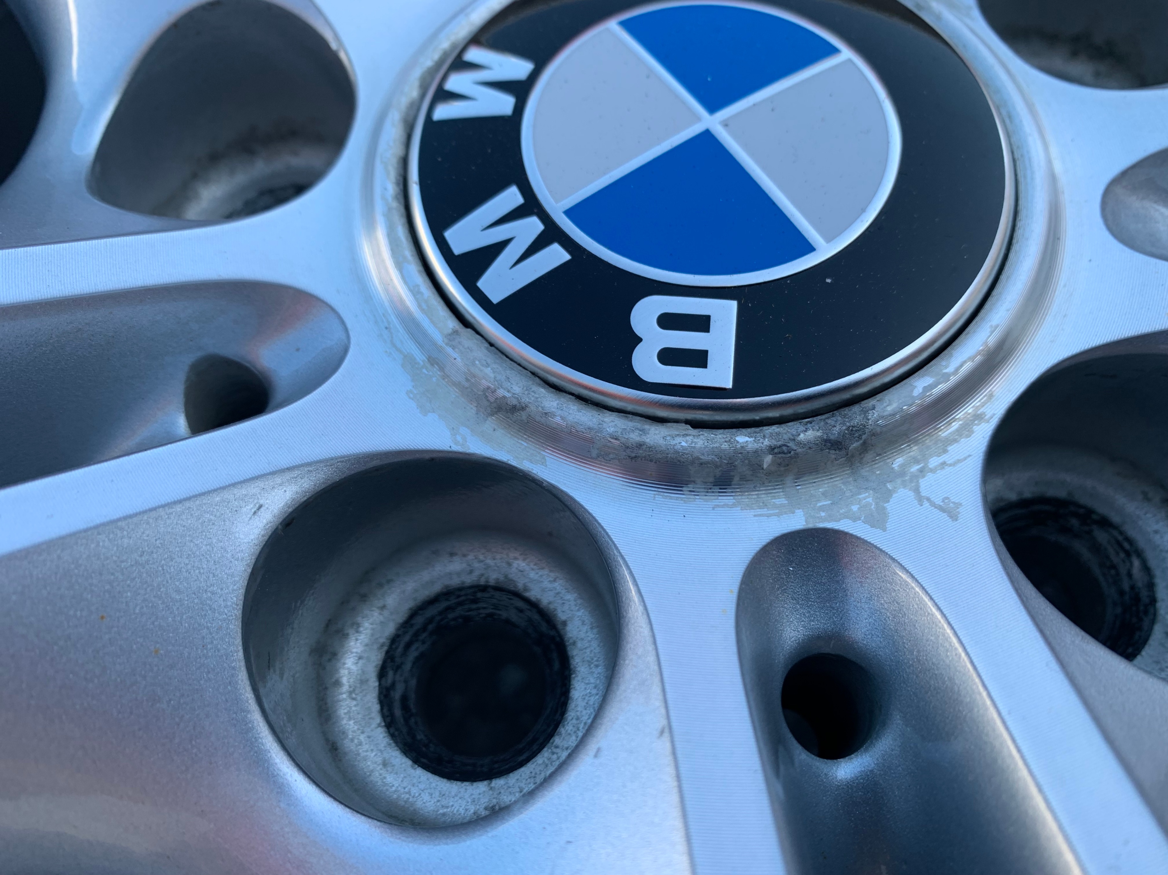 1 x single OEM BMW X3 18X8 F25 style 308 rim in good used cond - photo 4