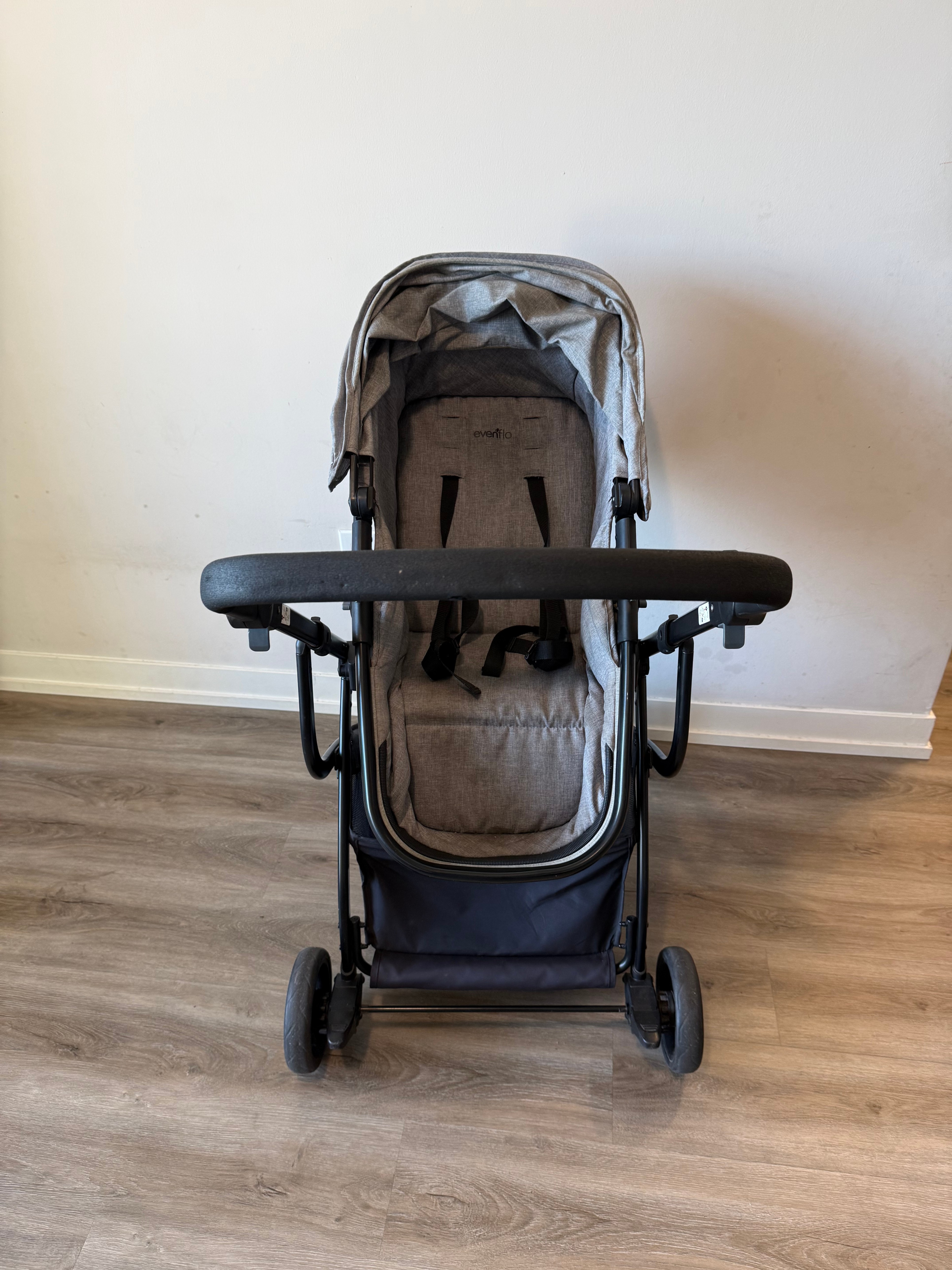 Evenflo Pivot Modular Stroller - Good Condition - Stroller Only - photo 3