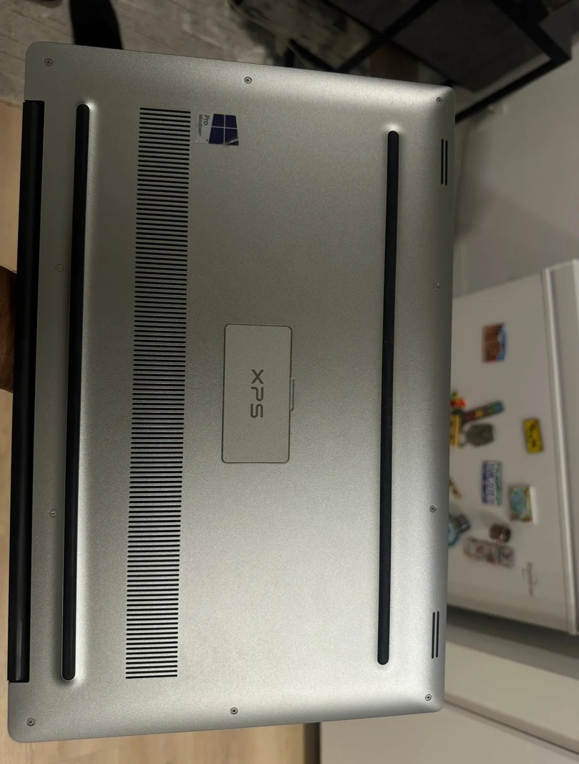 DELL XPS 15 9560 Laptop - i7 /  16GB RAM / 512GB image indicator(2)