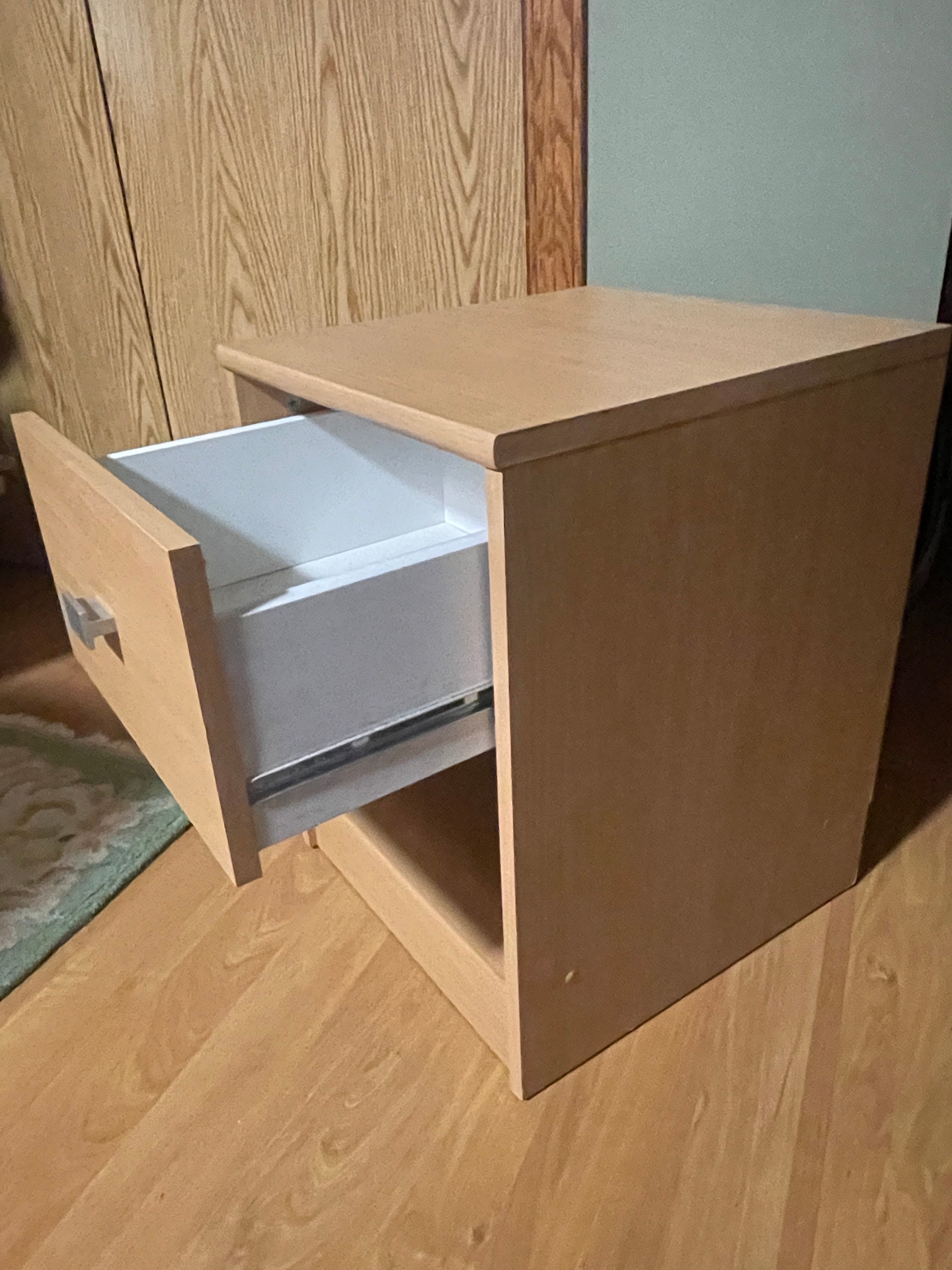 Small bedside dresser - photo 2