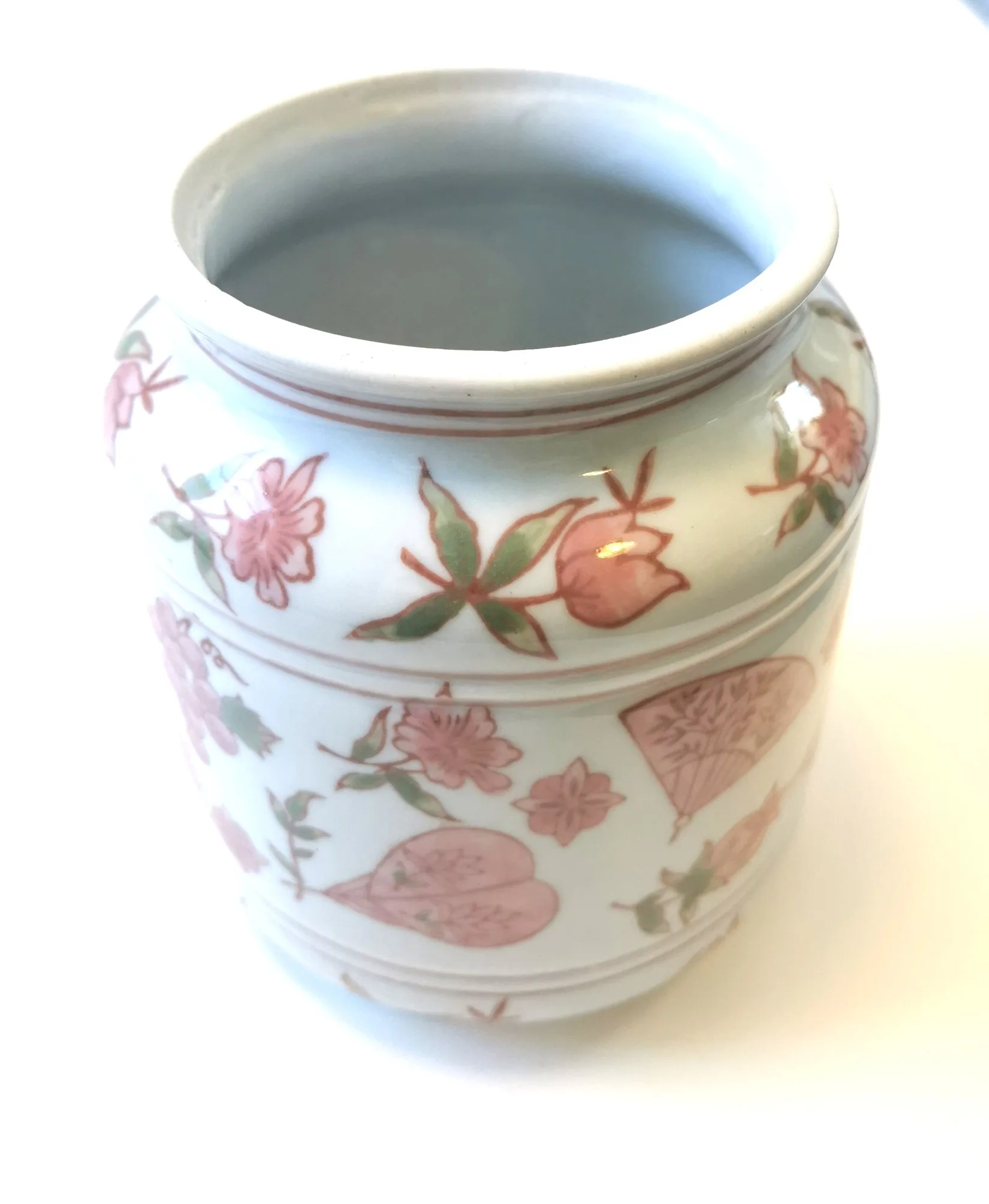 Apore Comell Strawberry Jar Vintage China Ceramic image indicator(2)