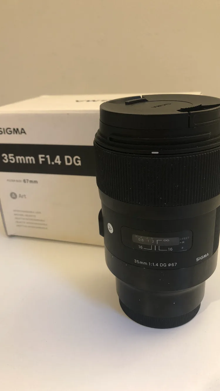 Sigma 35mm f/1.4 DG Lens (67mm Filter Size) – Like New