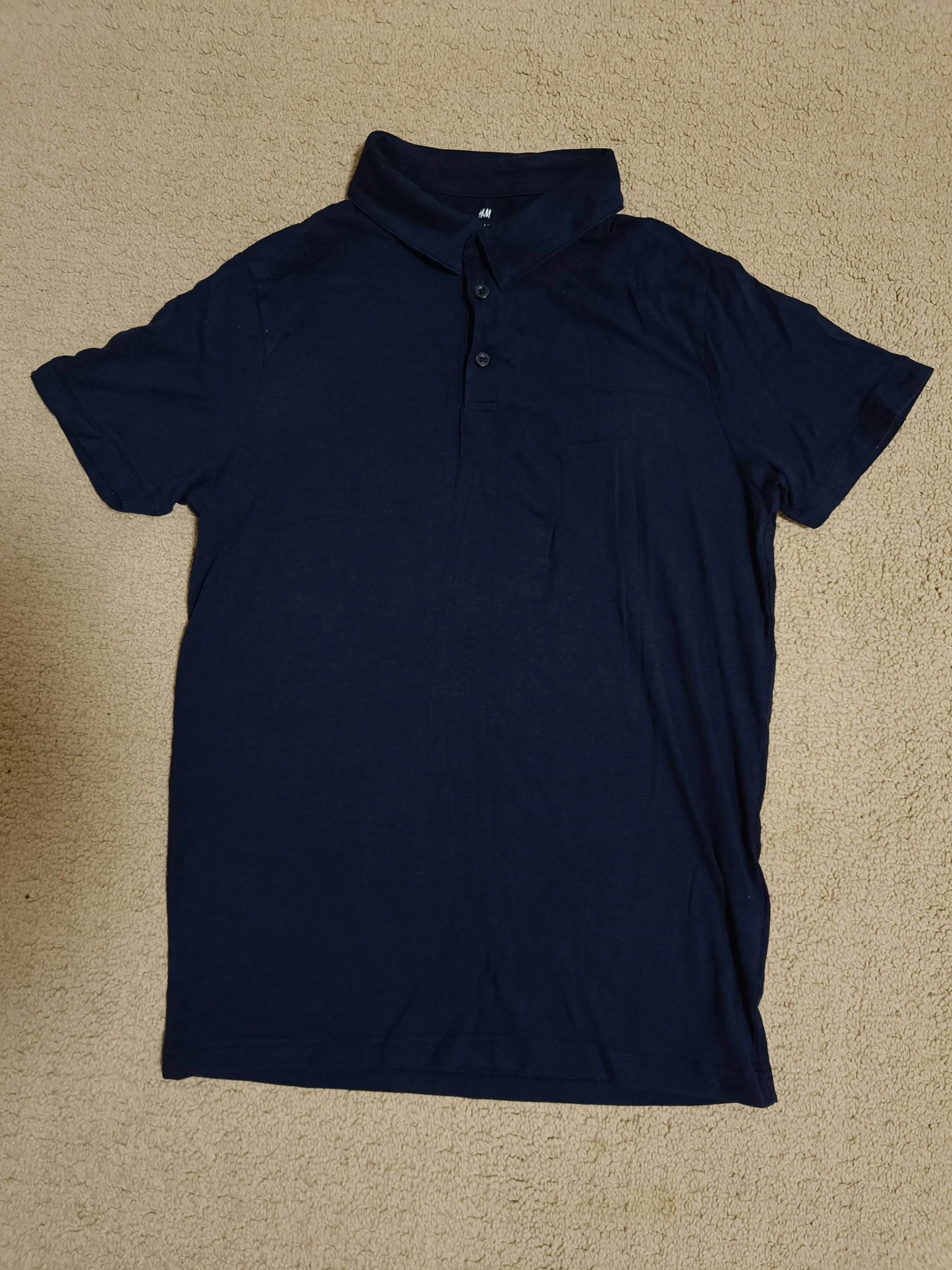 H&M Polo Shirt thumbnail