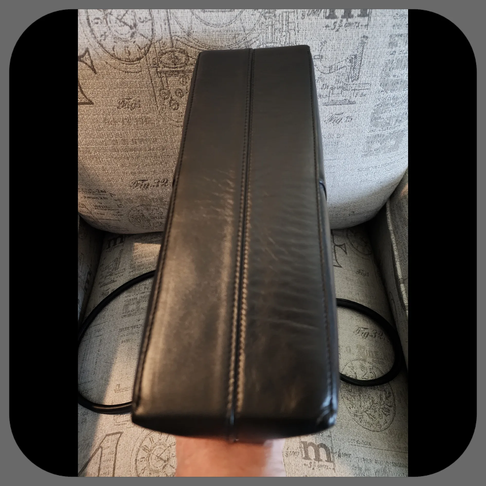 DANIER || Black Leather Bucket Purse image indicator(7)