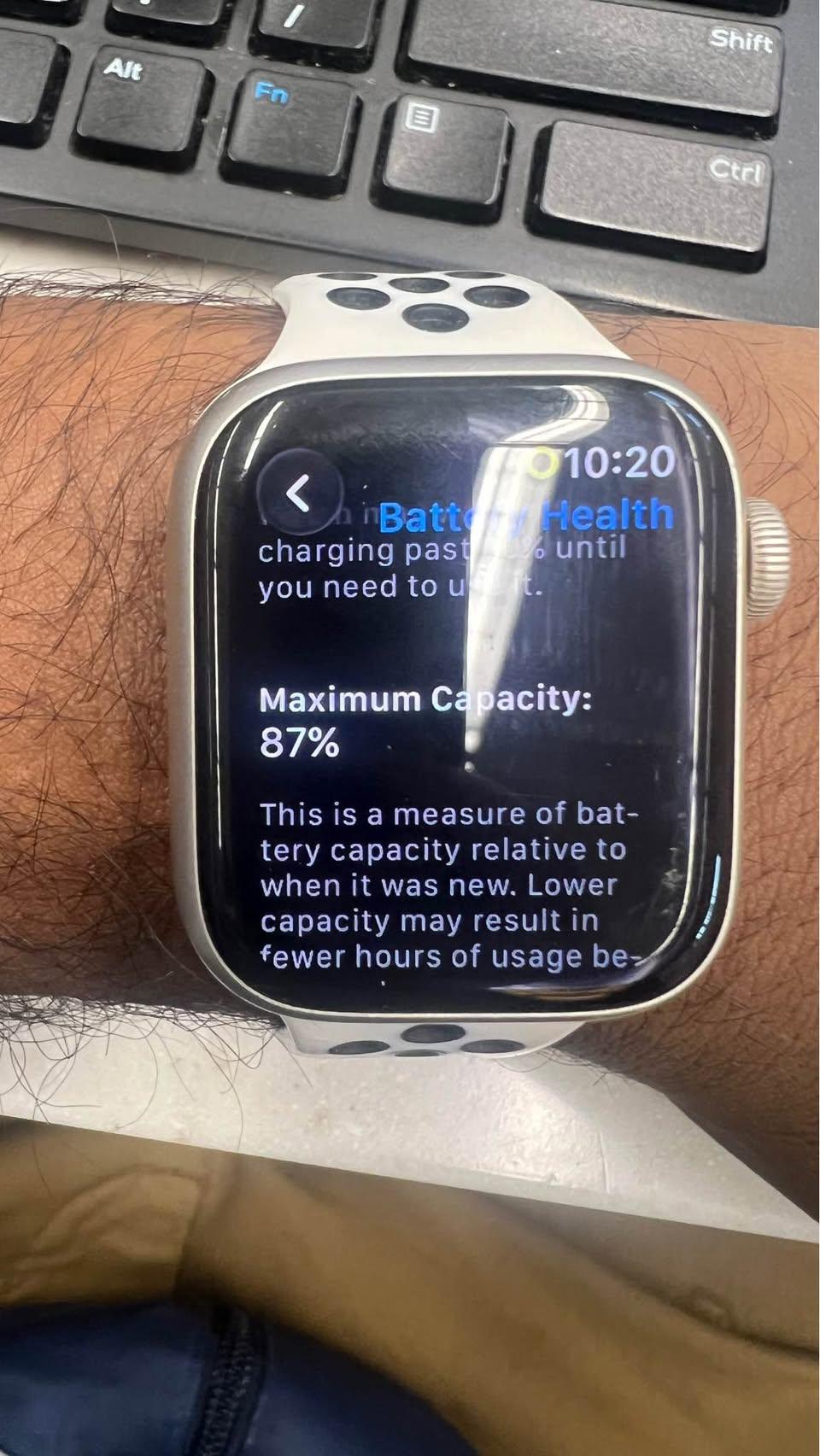 Apple Watch Series 7 Nike Edition – $250 - photo 2