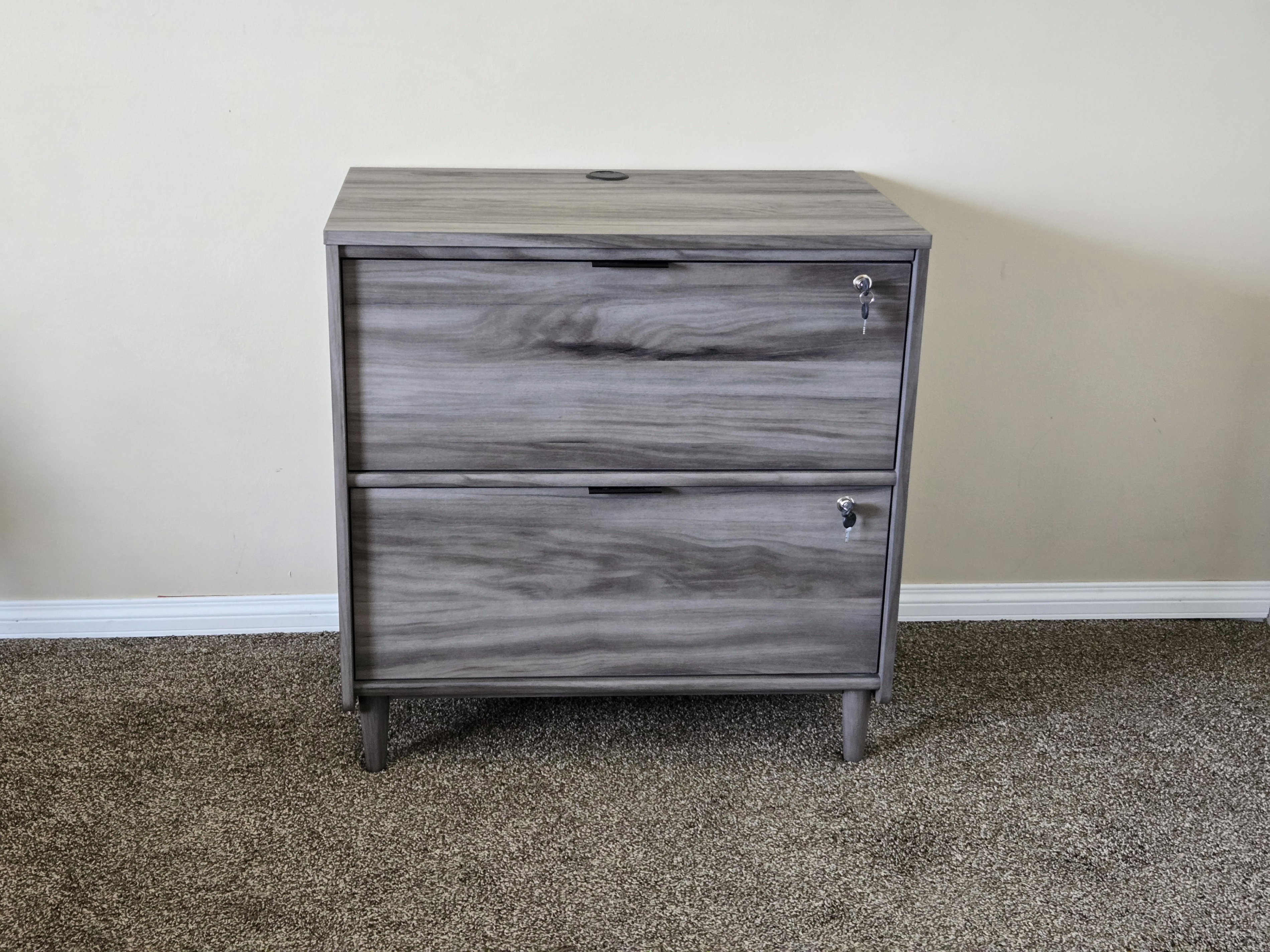 2-Drawer Dresser / Filing Cabinet (Wooden) (29½"×18½"×30¼")