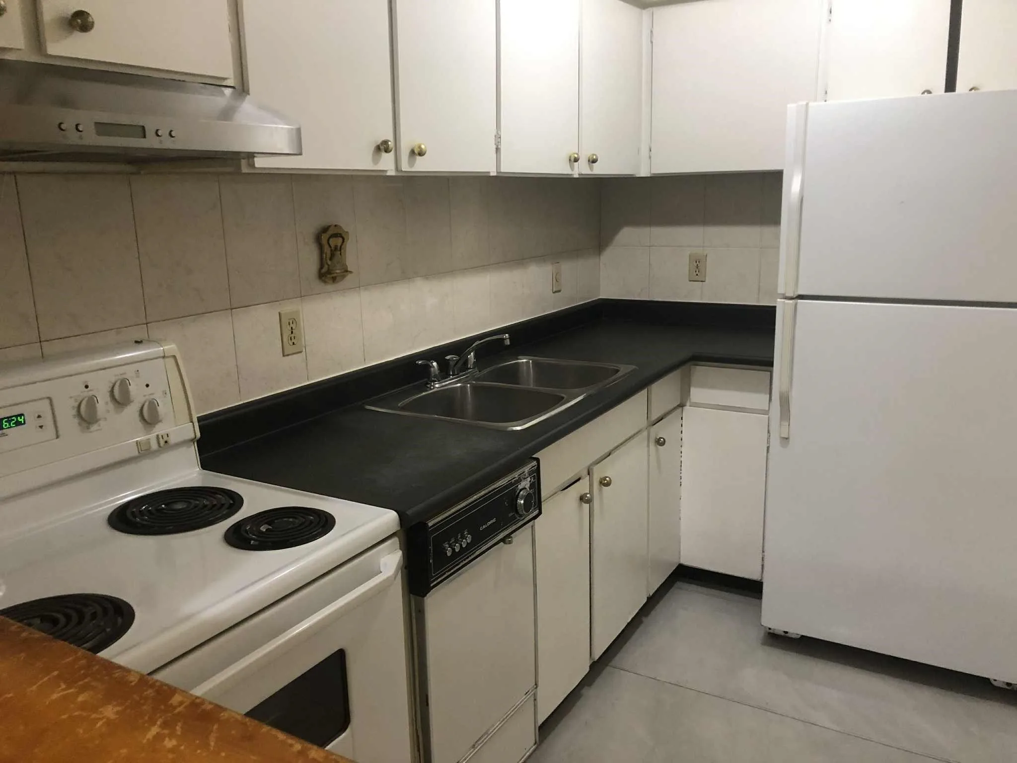 Furnished 2-Bedroom Townhouse for Rent image indicator(4)