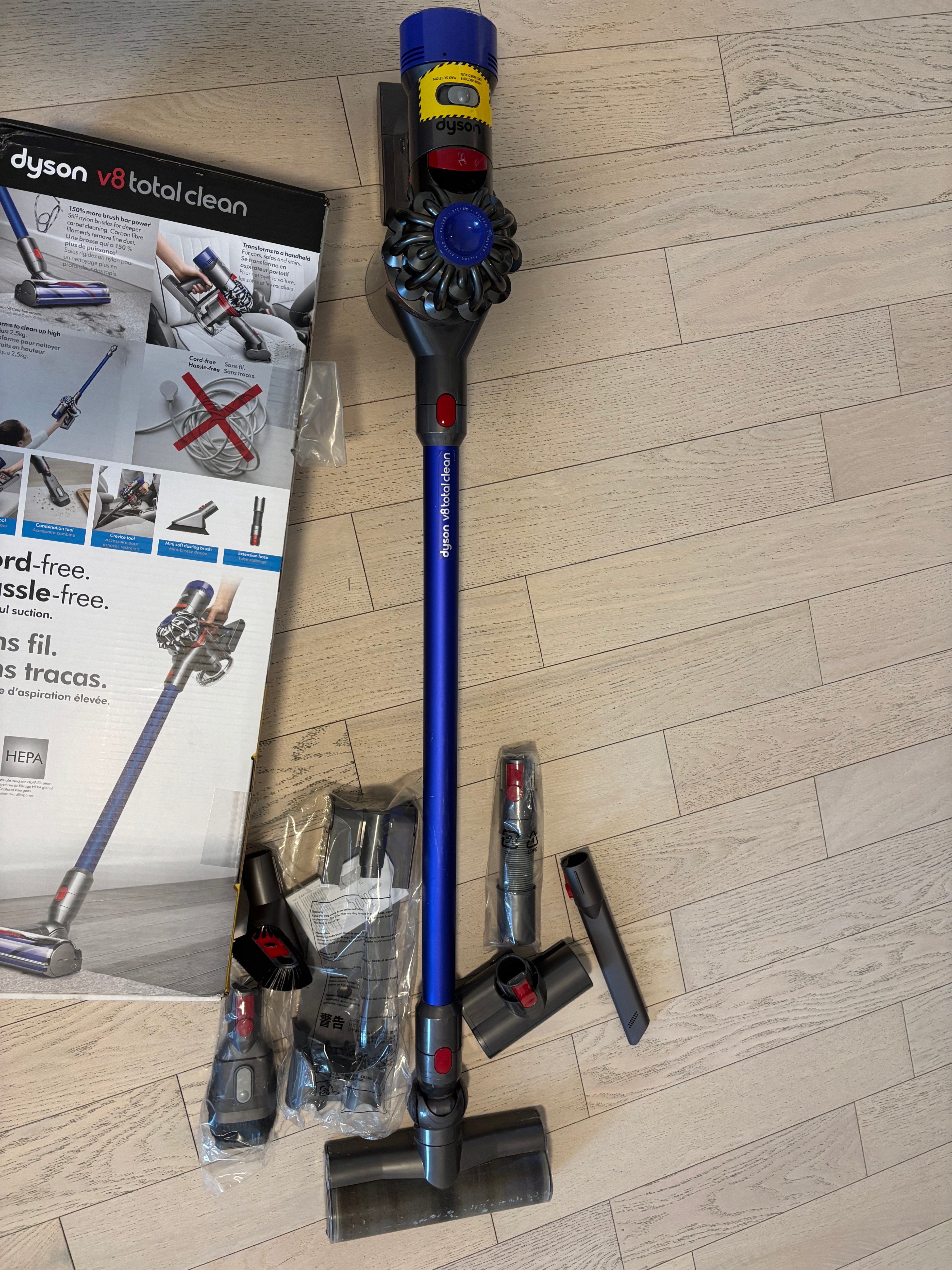 Dyson V8 Pet Cordless Stick Vacuum - photo 2
