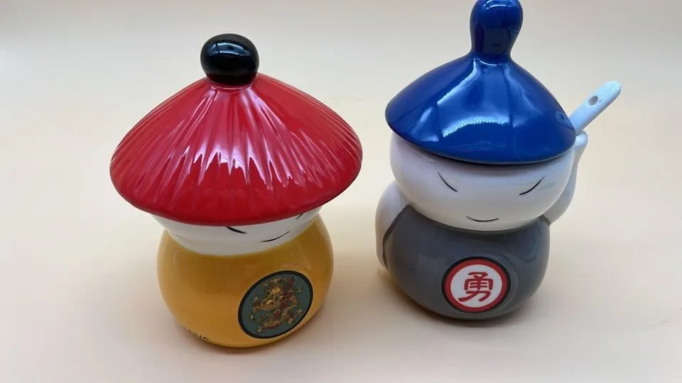 Lovely set of jars thumbnail