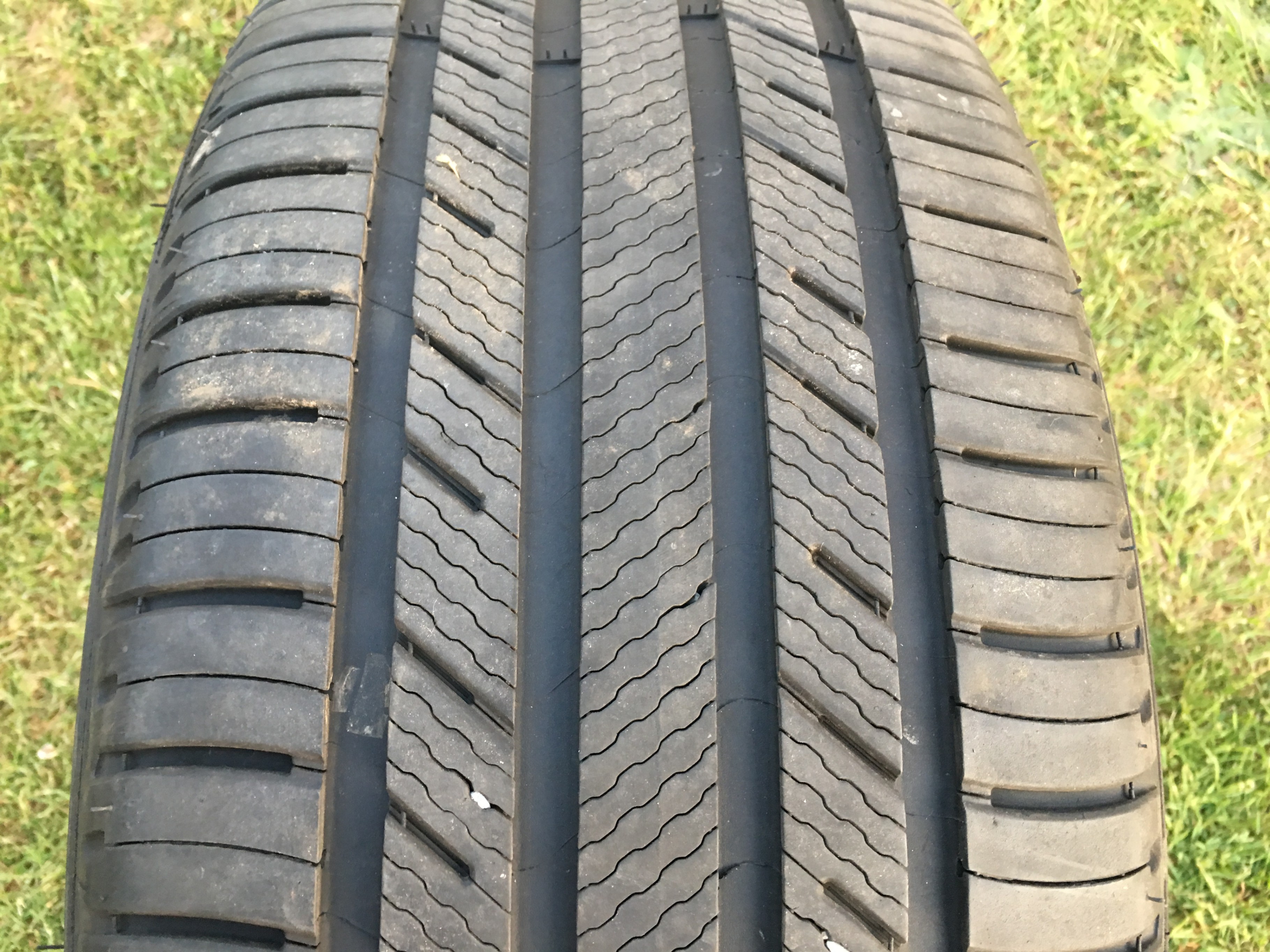 1 X single 255/55/18 XL M+S 109V Michelin Premier LTX 85% tread - photo 2