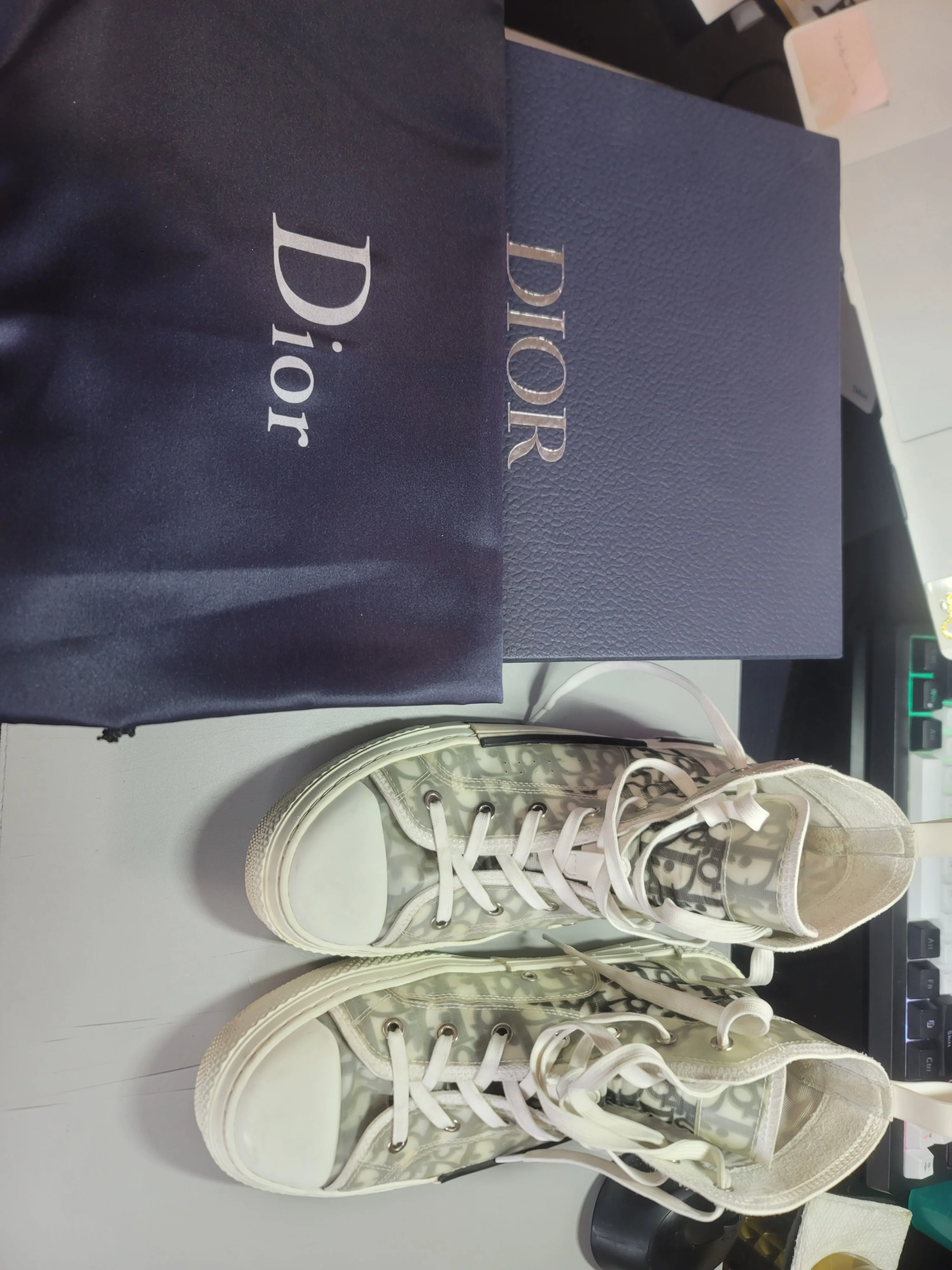 Dior B23 Oblique High Tops image indicator(8)