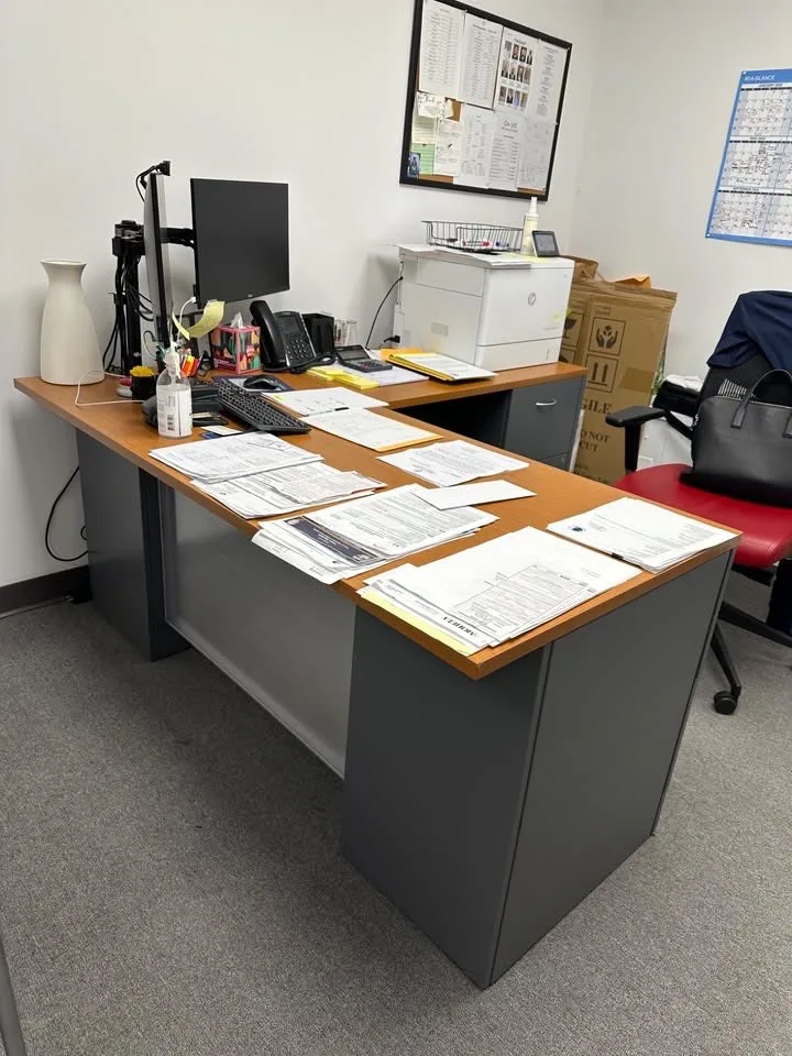 L-Shape Executive Desk w Multiple Drawers (Local Delivery Avail) thumbnail