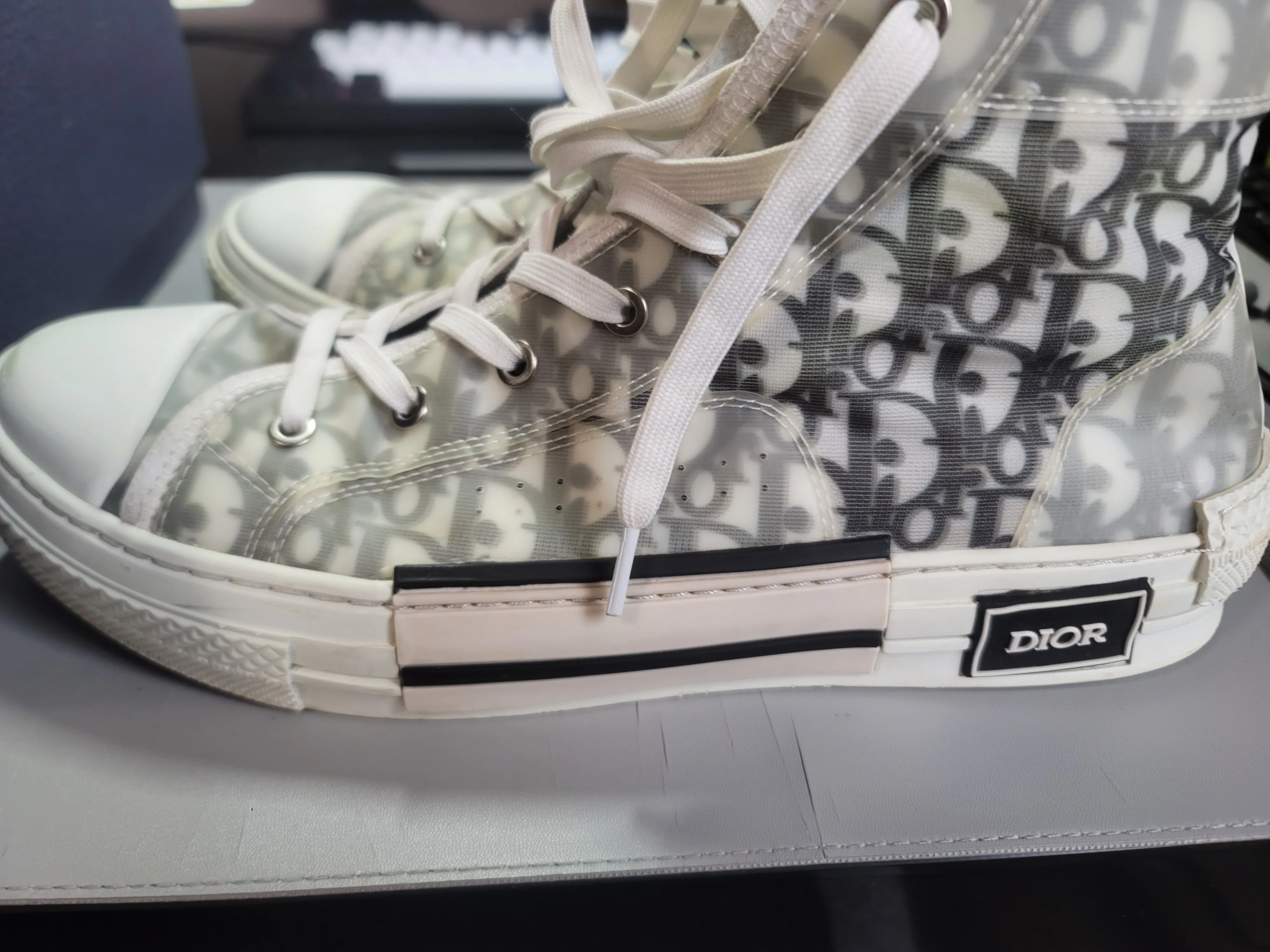 Dior B23 Oblique High Tops image indicator(6)