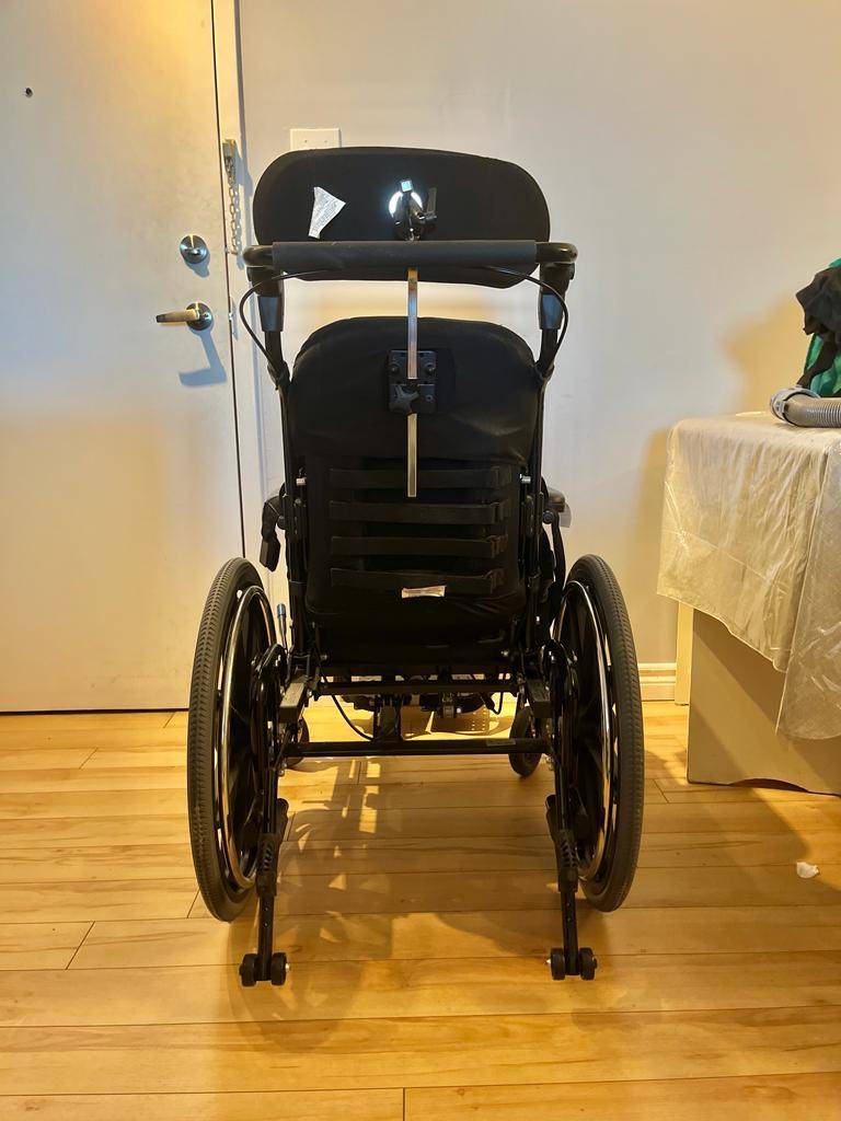 Reclining  Wheel Chair - photo 2