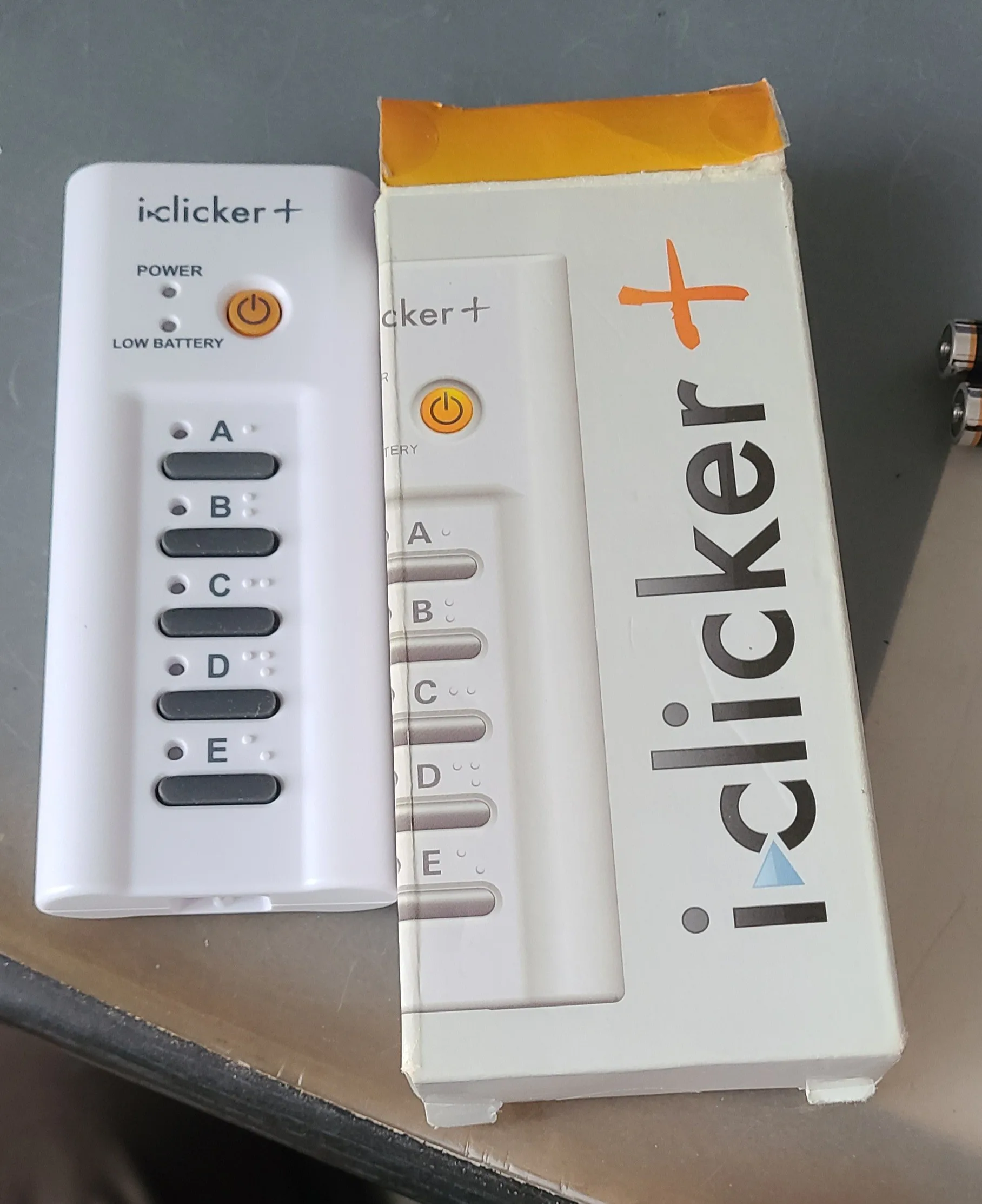 iClicker+ Student Remote image indicator(2)