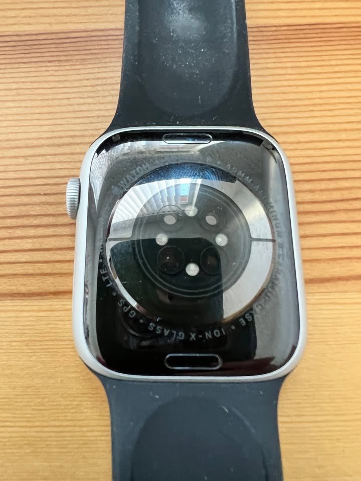 Apple Watch 8 GPS+Cellular - 45  mm - Aluminium - photo 5