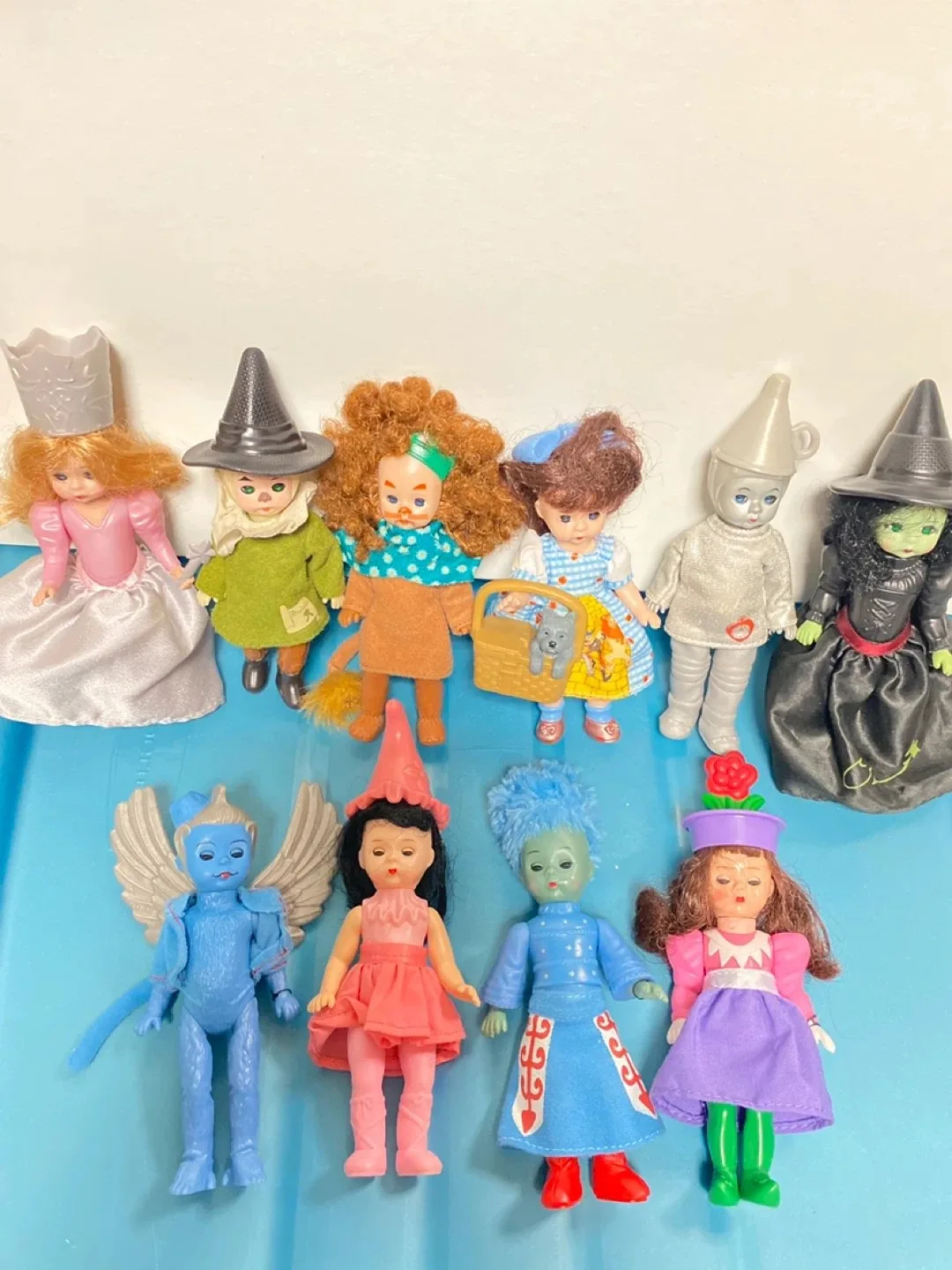 Wizard of Oz Mc Donald's Happy meal Toys Madame Alexander Set image indicator(5)