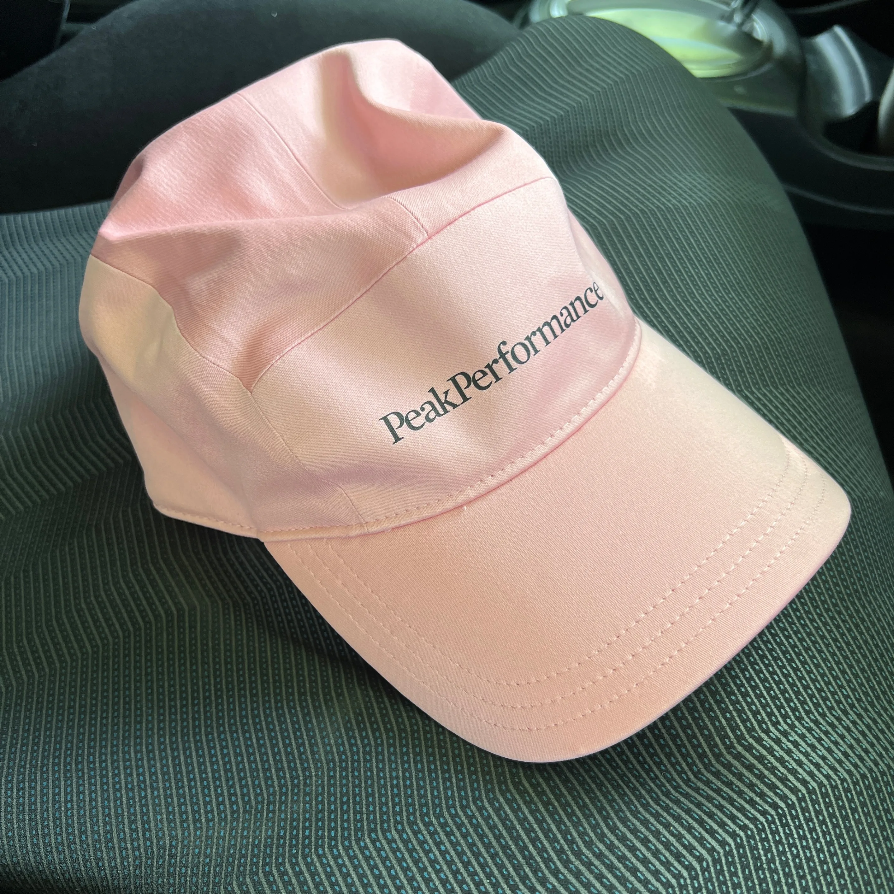 Peak Performance Pink Golf Tech Player Cap Hat thumbnail