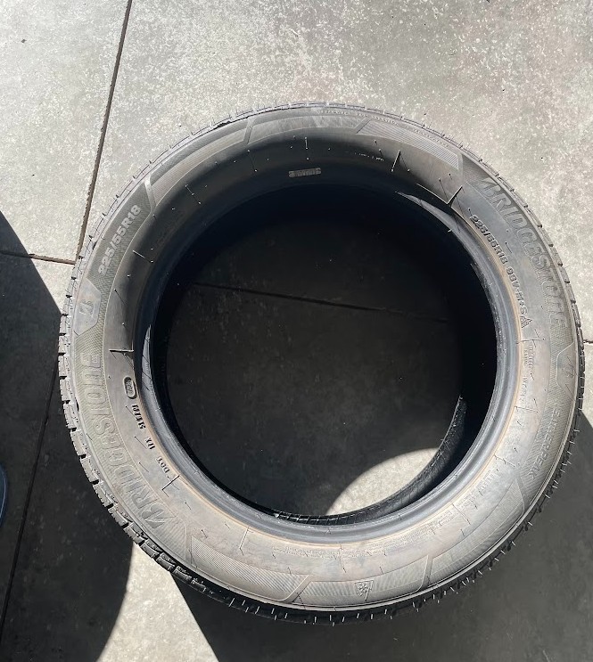 3 Bridgestone Weatherpeak All-Weather Tires – 225/55R18 98V - photo 4