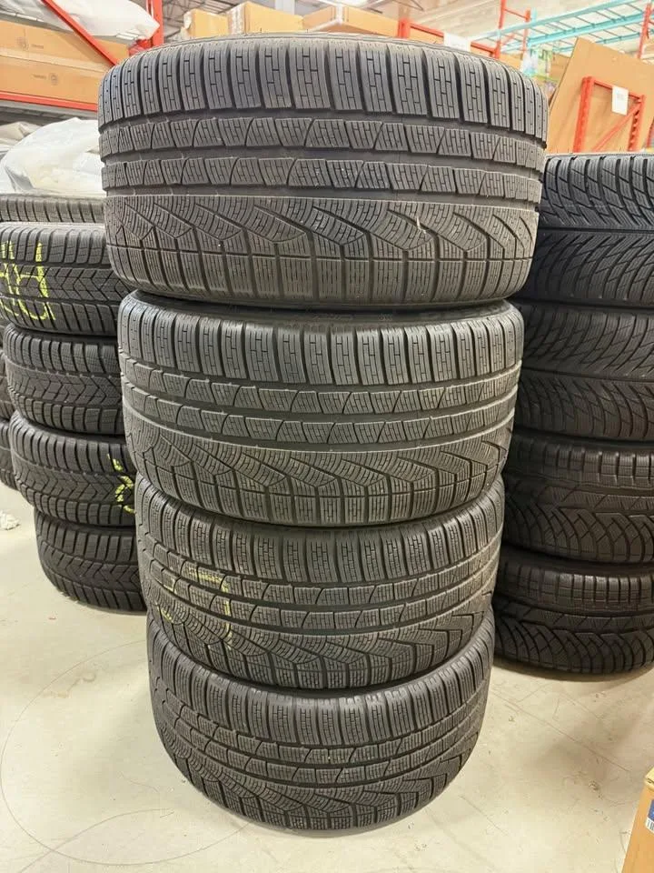 Mercedes C63 coupe AMG winter tires and rims image indicator(4)