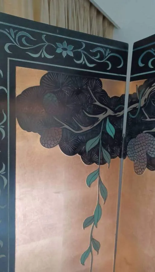 RARE SHOW HOME Double-Sided Asian Hand-Painted Screen Cranes image indicator(10)