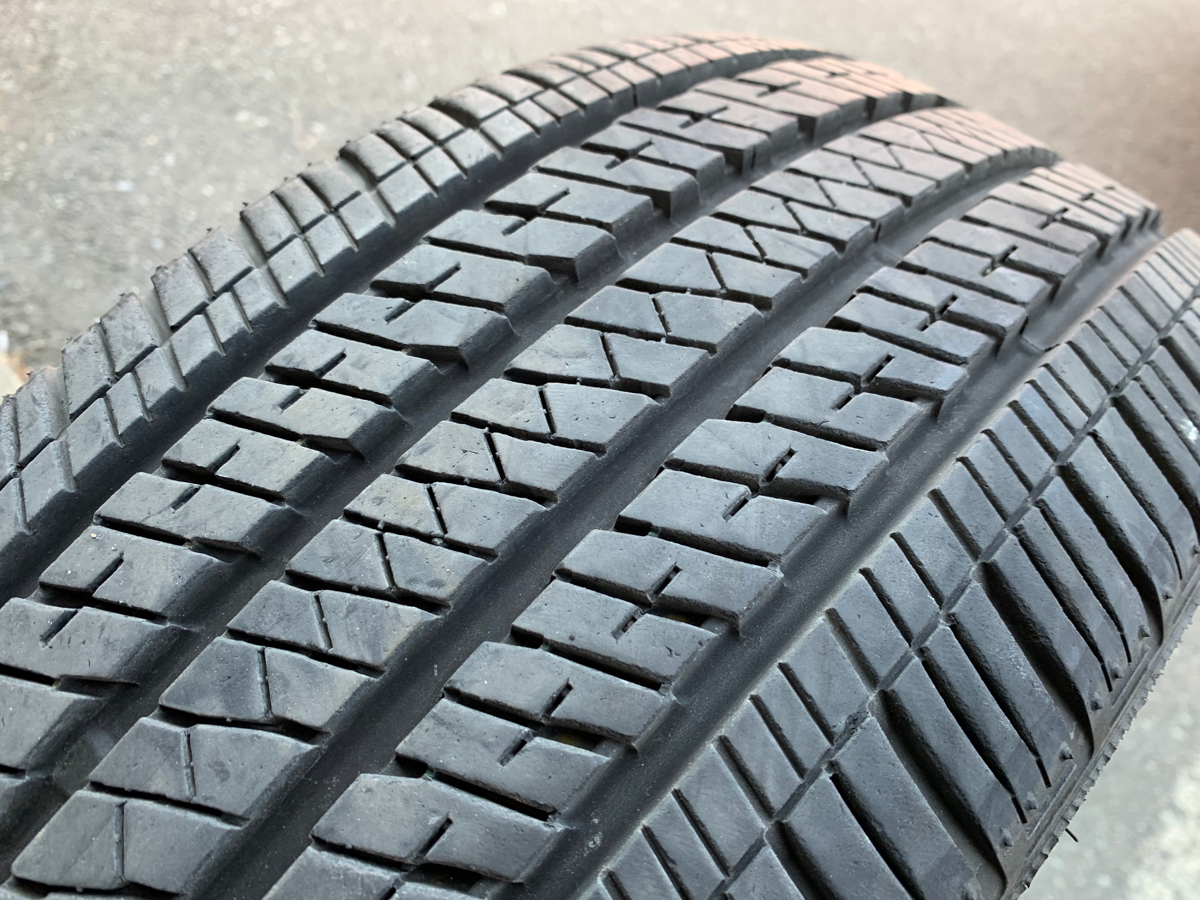 1 X single 225/45/17 Bridgestone ecopia EP422 plus wit 90% tread - photo 4