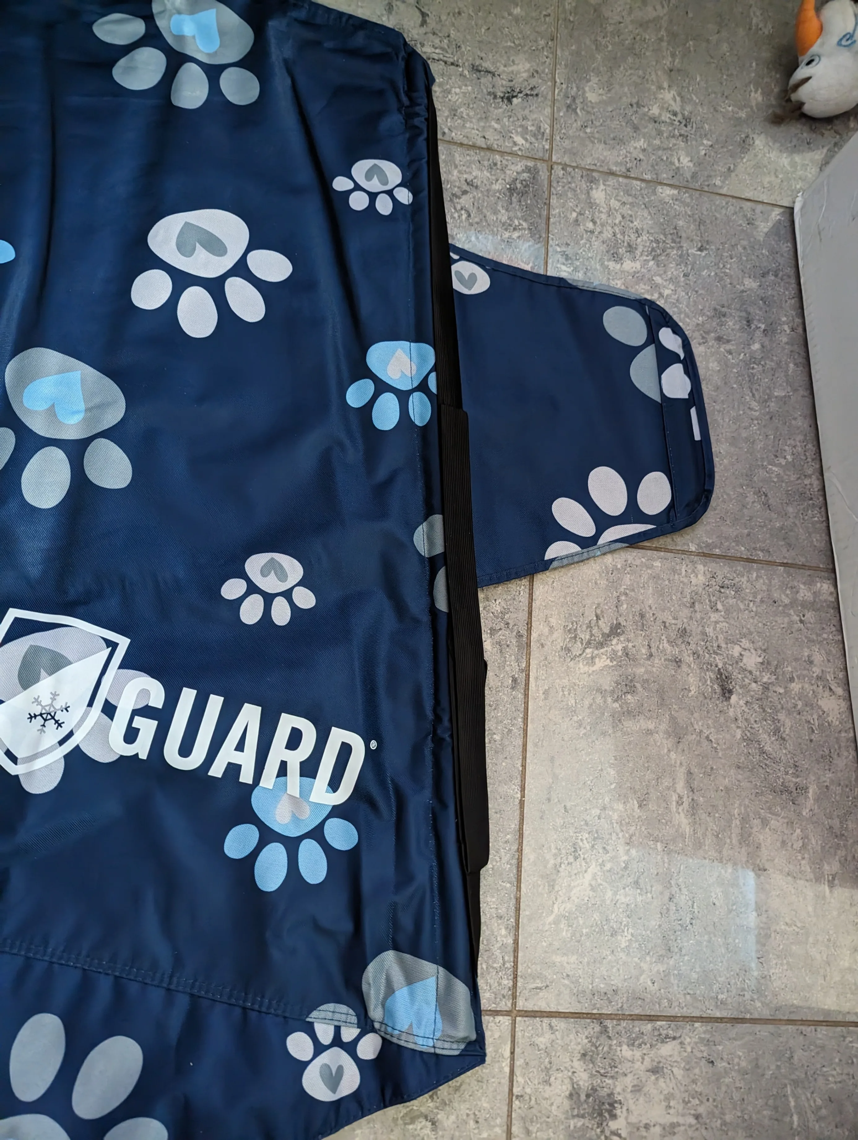 FrostGuard Windshield Cover image indicator(5)