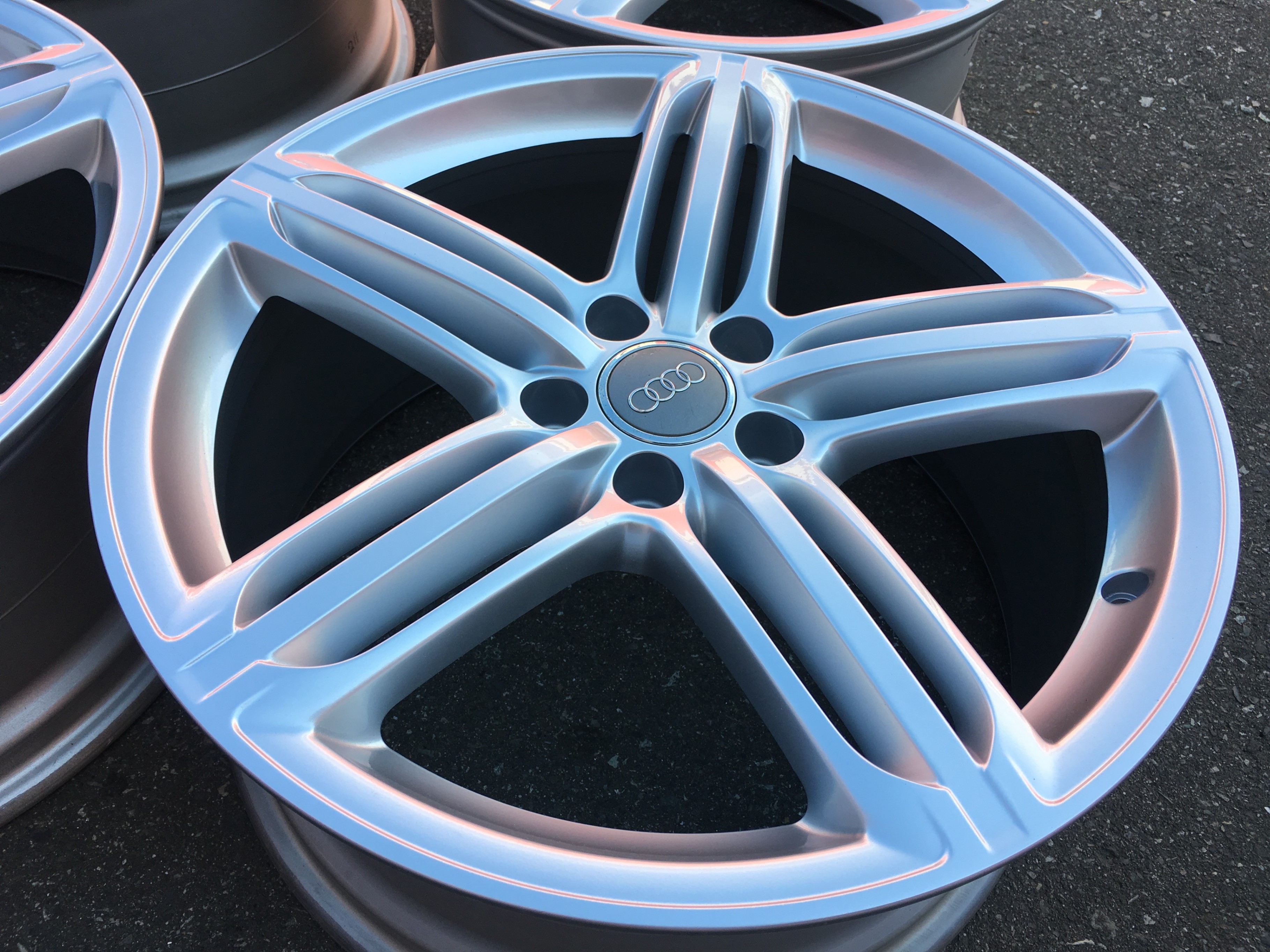 Set of Genuine Factory Audi A4 S4 19" S-Line rims showroom cond - photo 4