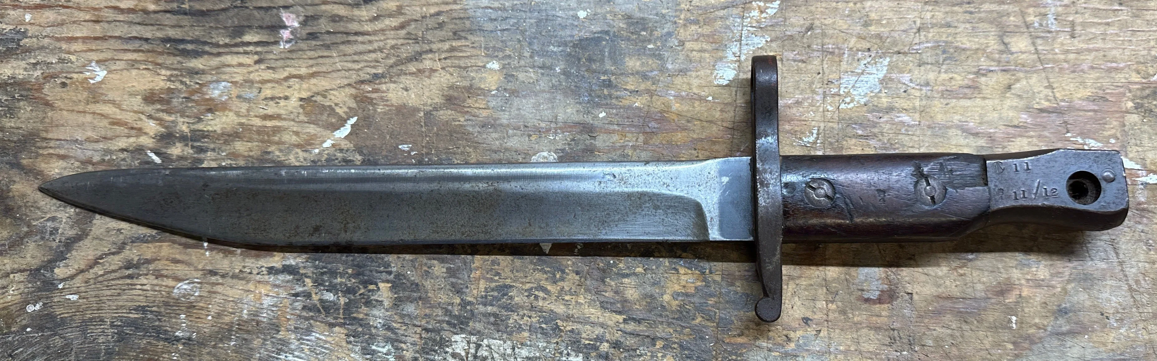 Vintage 17" Ross Rifle Bayonet 1907 image indicator(2)