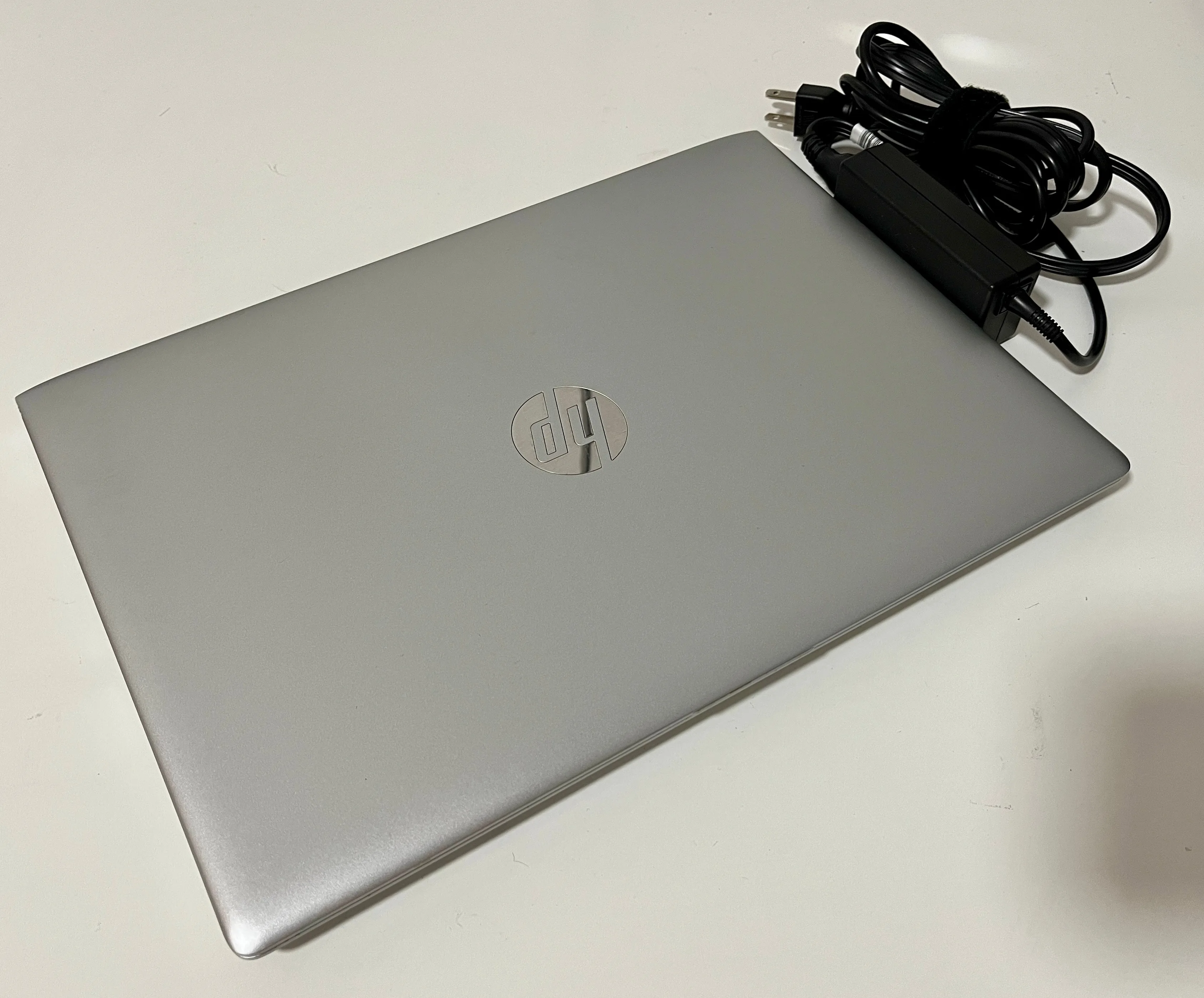 HP ProBook 440 14" Laptop / i5-8250U / 12GB / 256GB / Win 11 PRO image indicator(2)