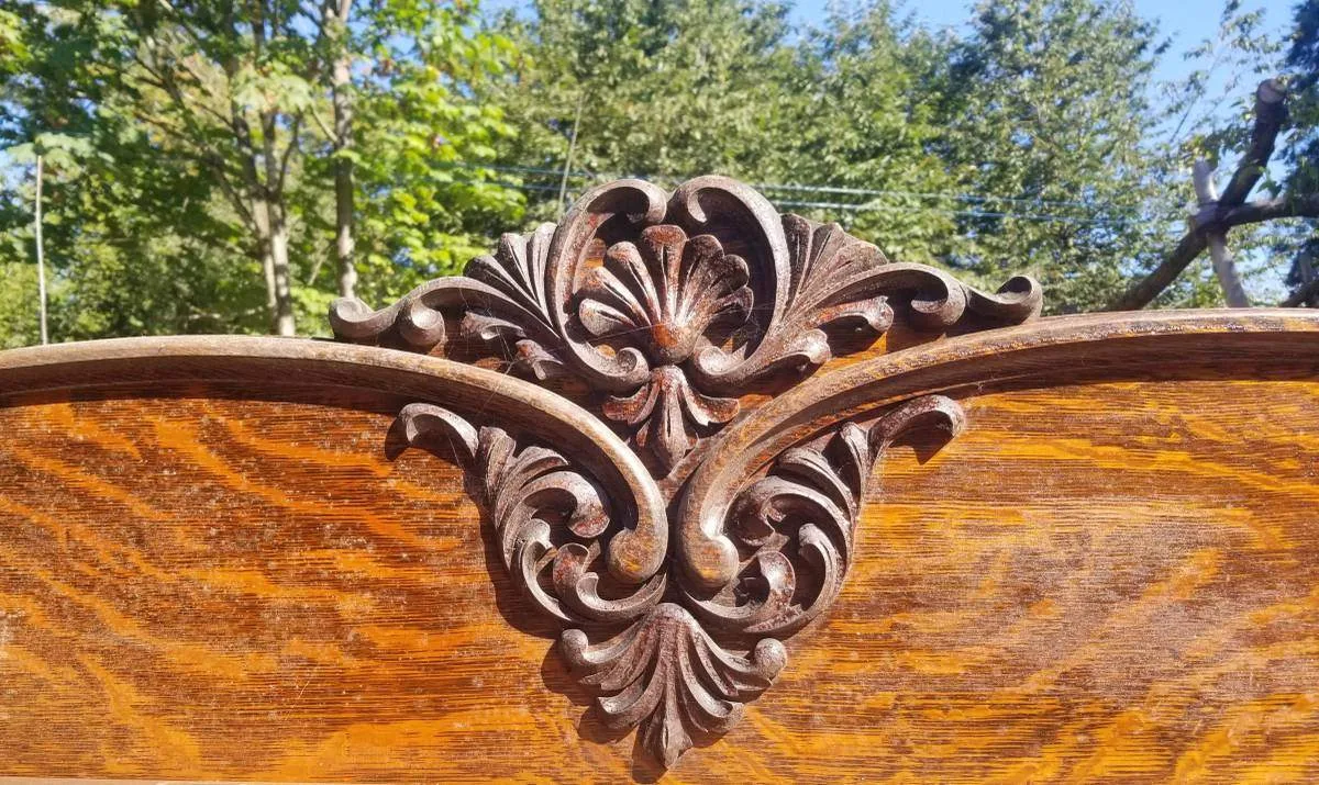 Antique Tiger Oak Sideboard Buffet with Hutch & Key image indicator(6)