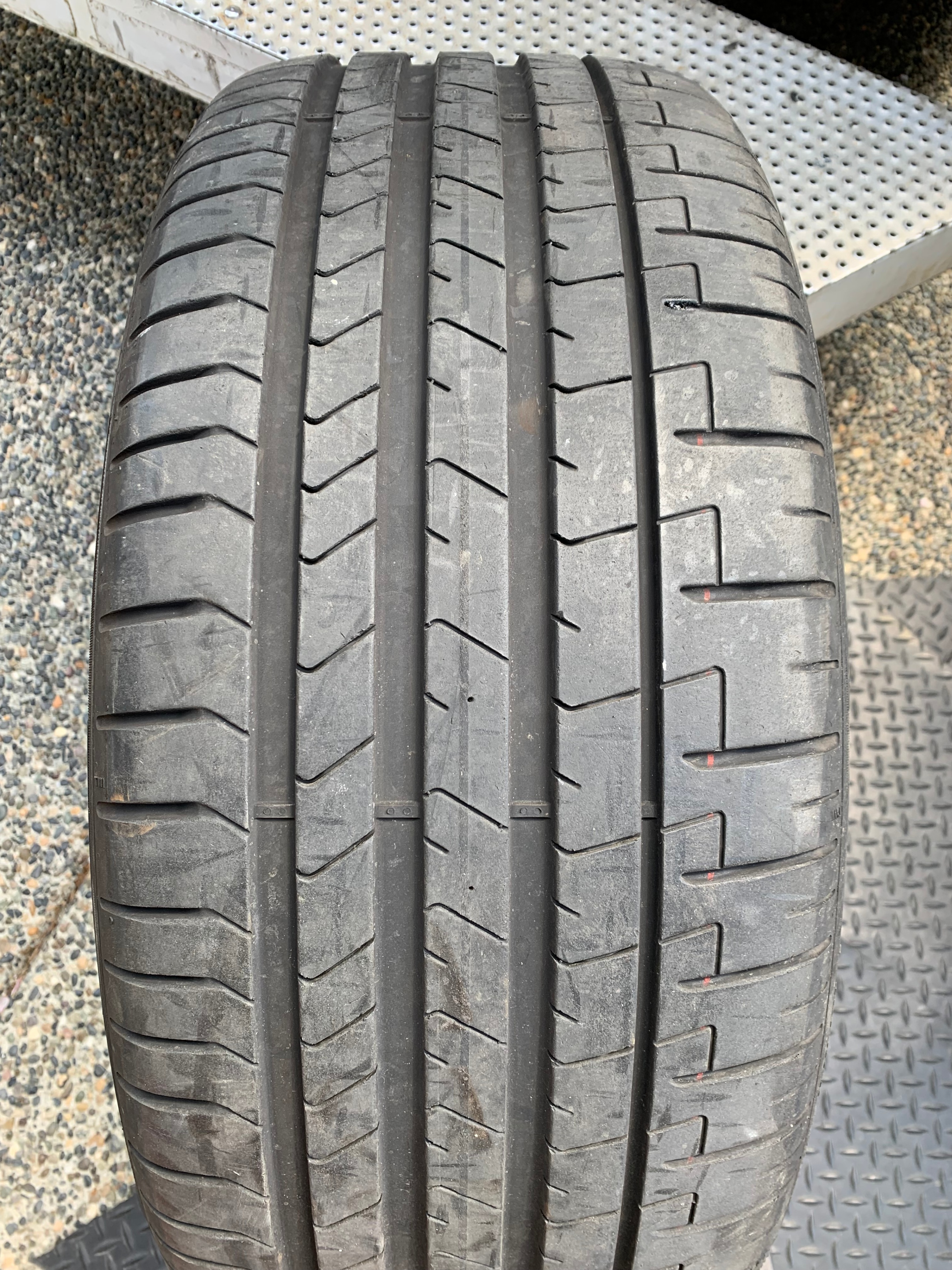 Pair of 255/40/21 XL 102Y Pirelli Pzero PZ4 with 70% tread
