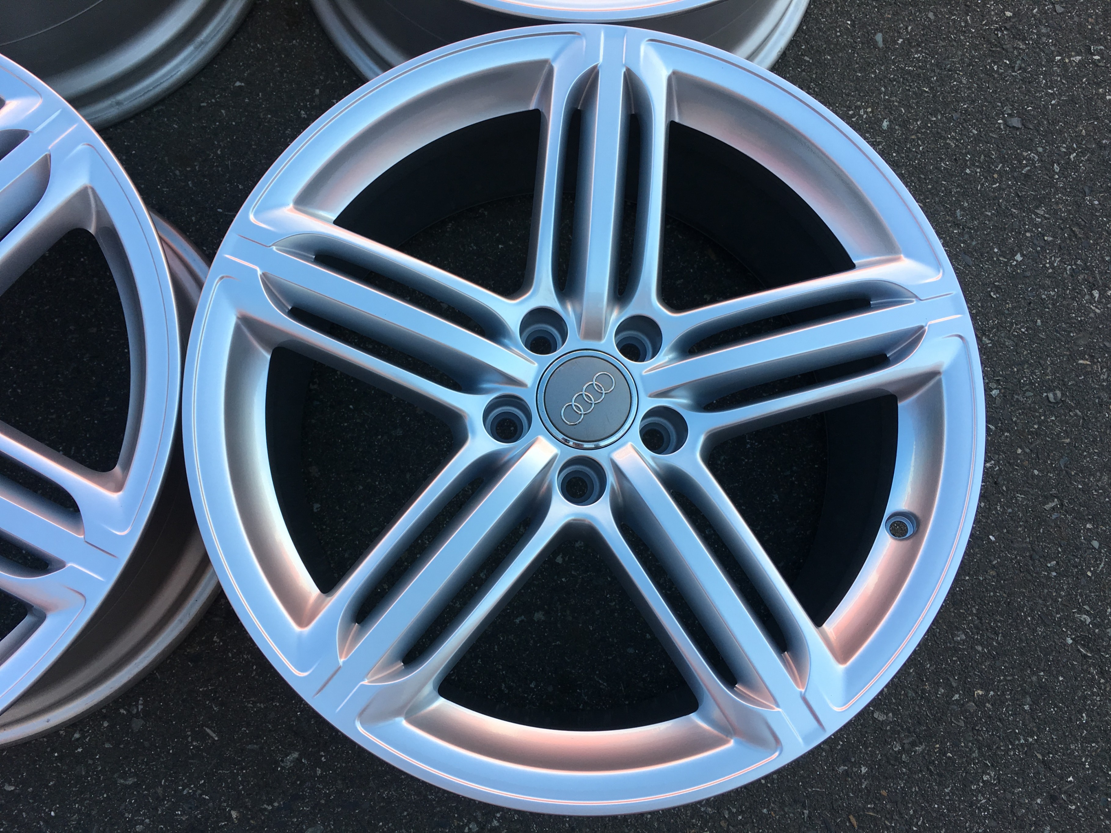 Set of Genuine Factory Audi A4 S4 19" S-Line rims showroom cond - photo 3