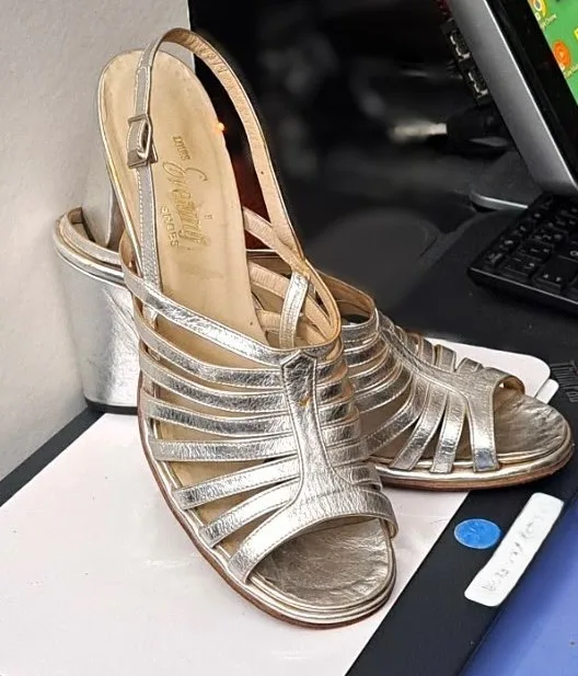 LOUIS Evening Vintage Silver Strappy Heels Size 8