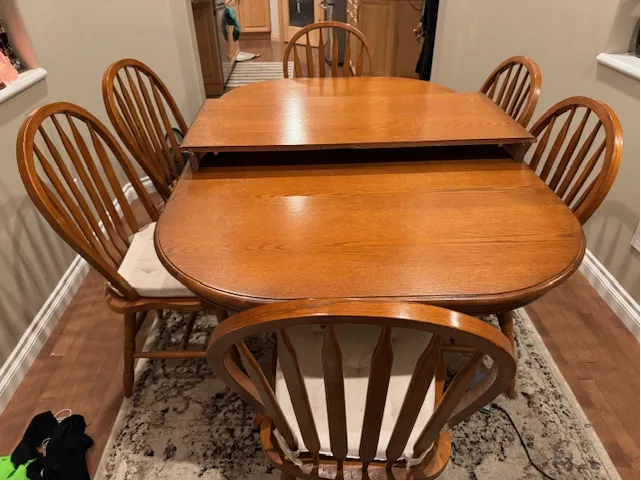 Modern Solid Wood Dining Table image indicator(2)