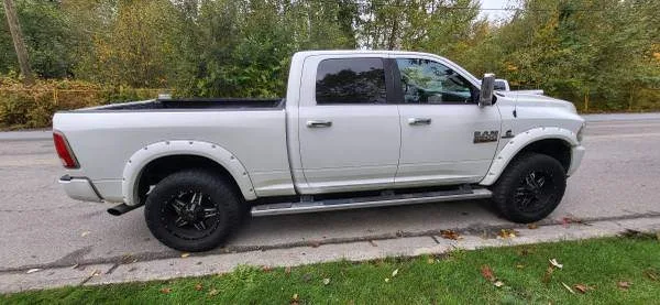 2015 Dodge Ram 3500 Limited image indicator(4)